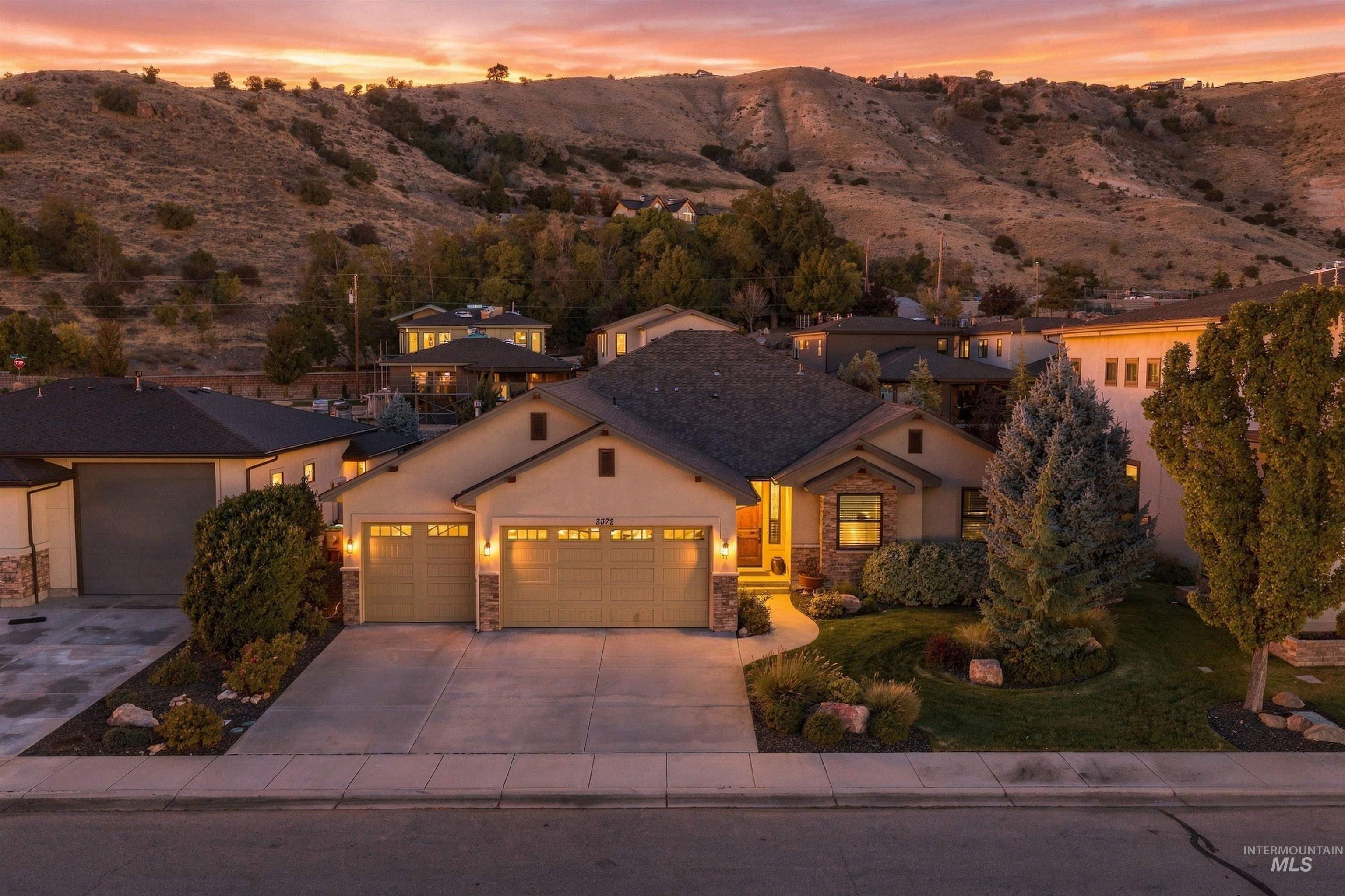 3372 E Parsnip Peak Dr, Boise, Idaho 83716, 3 Bedrooms, 3 Bathrooms, Residential For Sale, Price $975,000,MLS 99001511