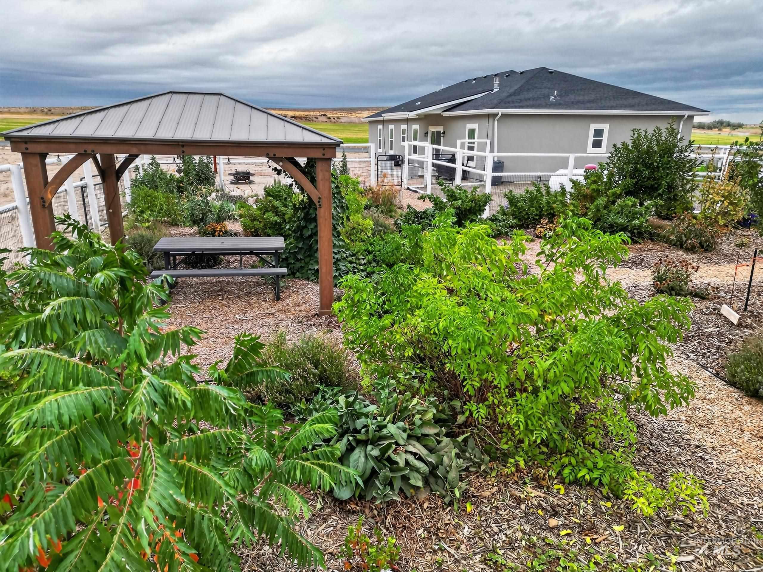 3377 E 3119 N, Kimberly, Idaho 83341, 4 Bedrooms, 2.5 Bathrooms, Residential For Sale, Price $650,000,MLS 99001513