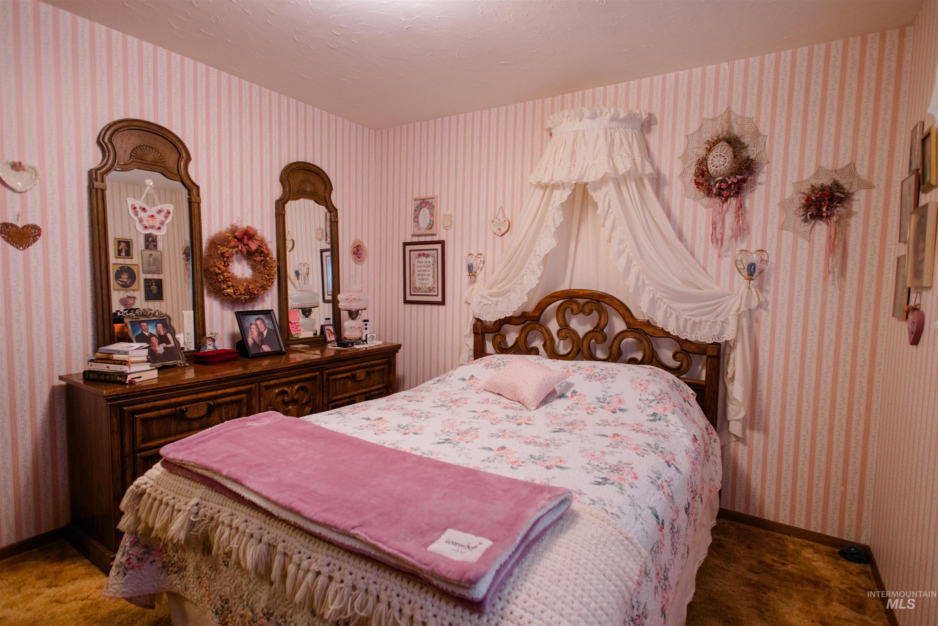 860 E 16th N, Mountain Home, Idaho 83647, 4 Bedrooms, 1.5 Bathrooms, Residential For Sale, Price $328,000,MLS 99001516