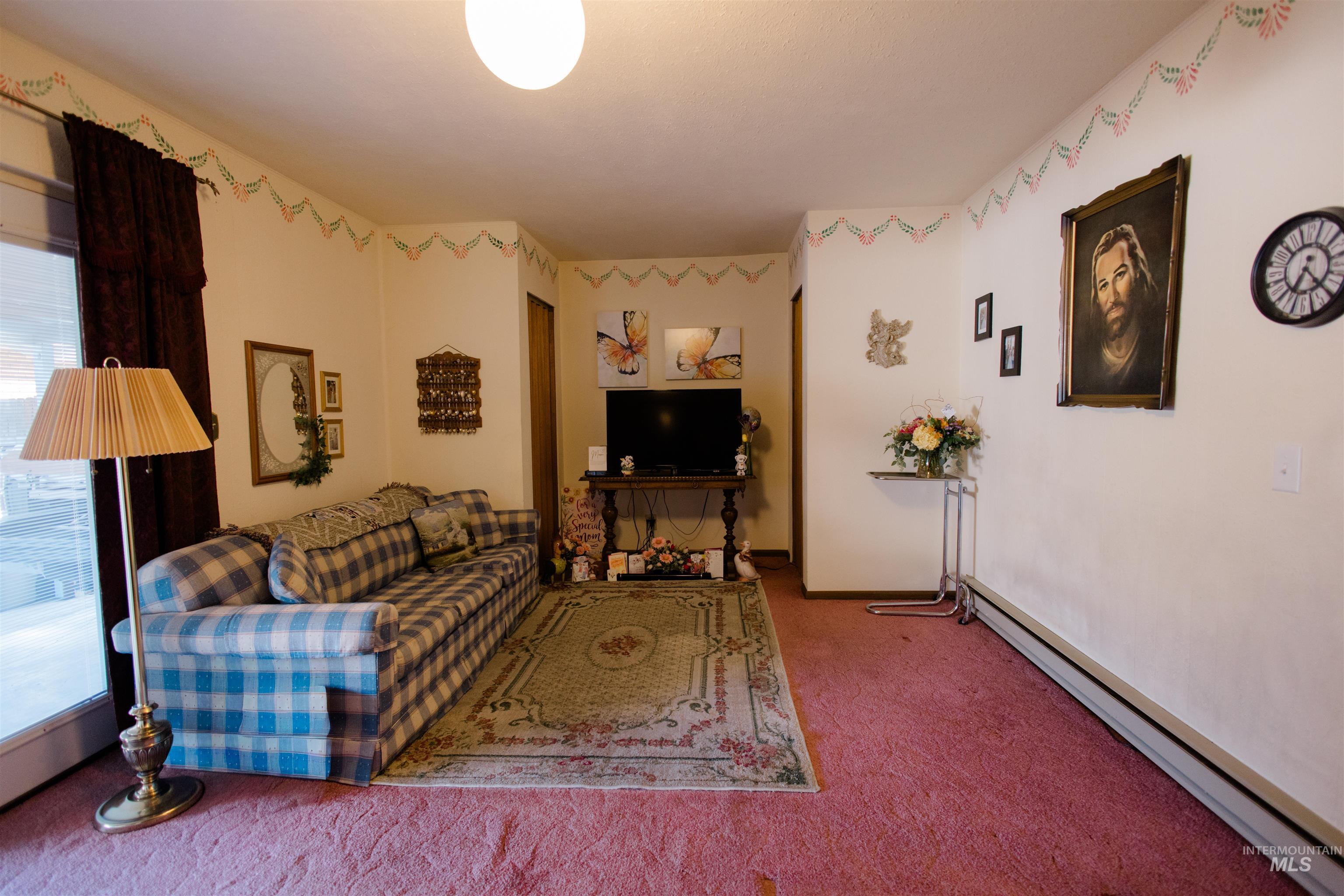860 E 16th N, Mountain Home, Idaho 83647, 4 Bedrooms, 1.5 Bathrooms, Residential For Sale, Price $328,000,MLS 99001516