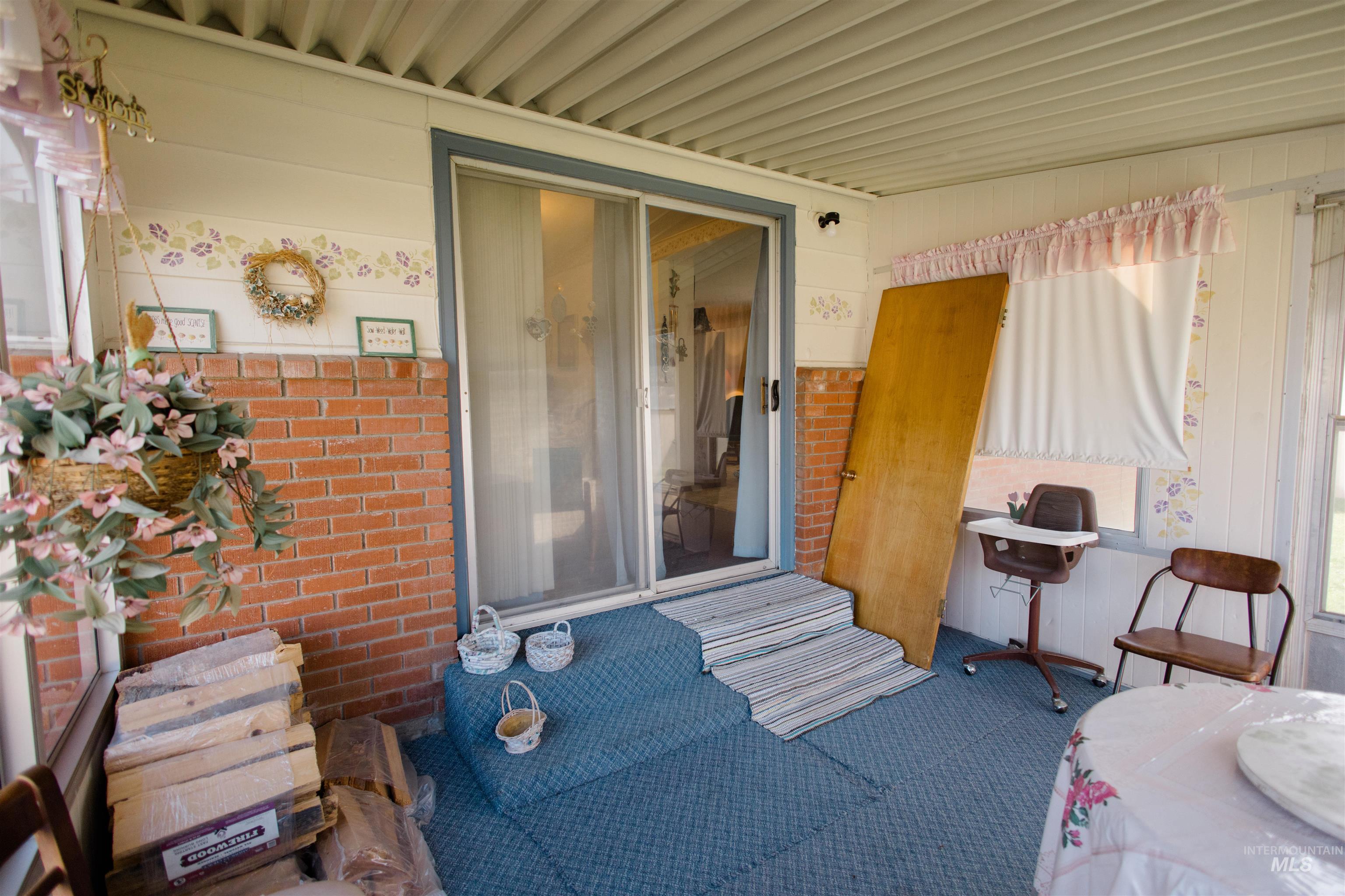 860 E 16th N, Mountain Home, Idaho 83647, 4 Bedrooms, 1.5 Bathrooms, Residential For Sale, Price $328,000,MLS 99001516