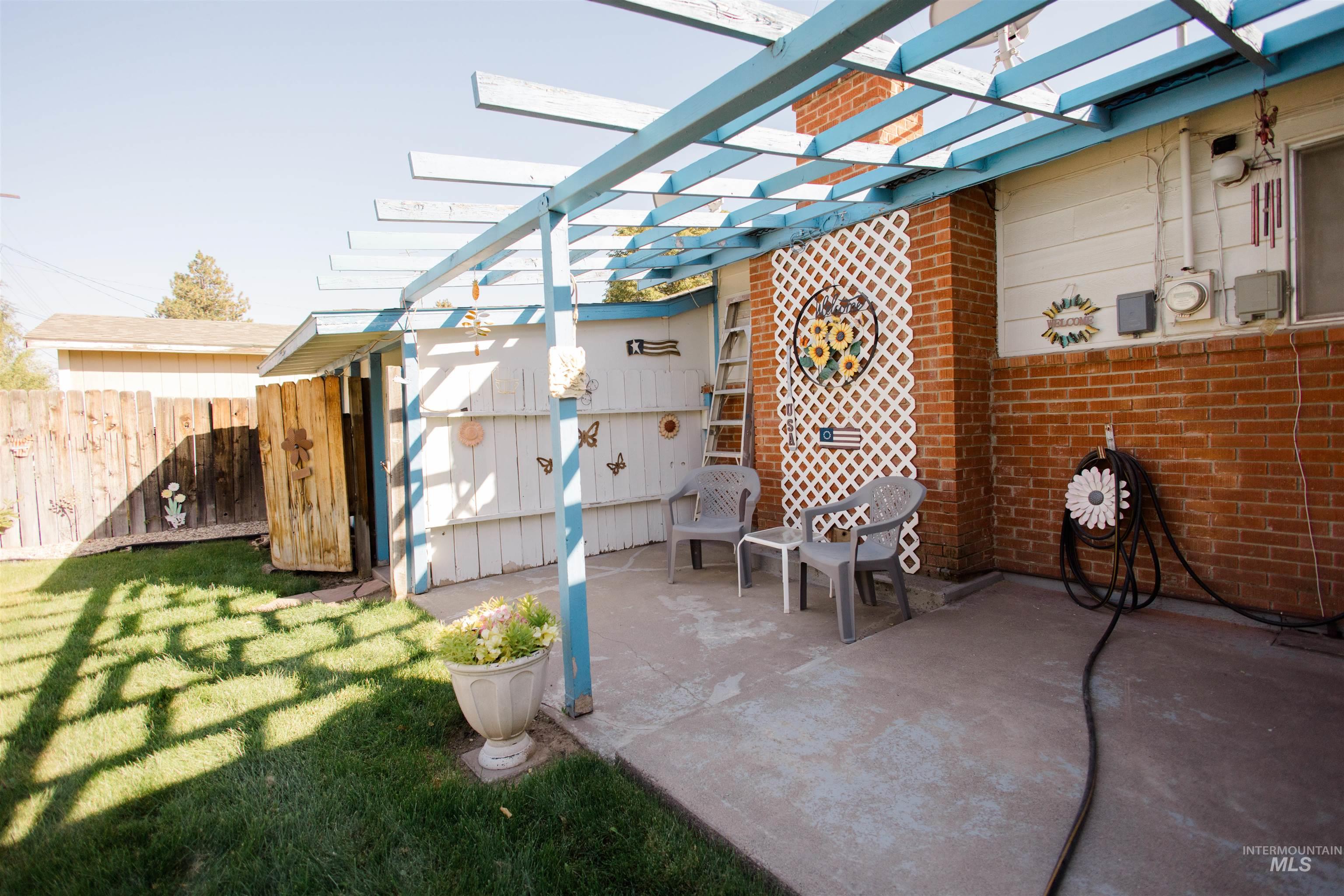 860 E 16th N, Mountain Home, Idaho 83647, 4 Bedrooms, 1.5 Bathrooms, Residential For Sale, Price $328,000,MLS 99001516