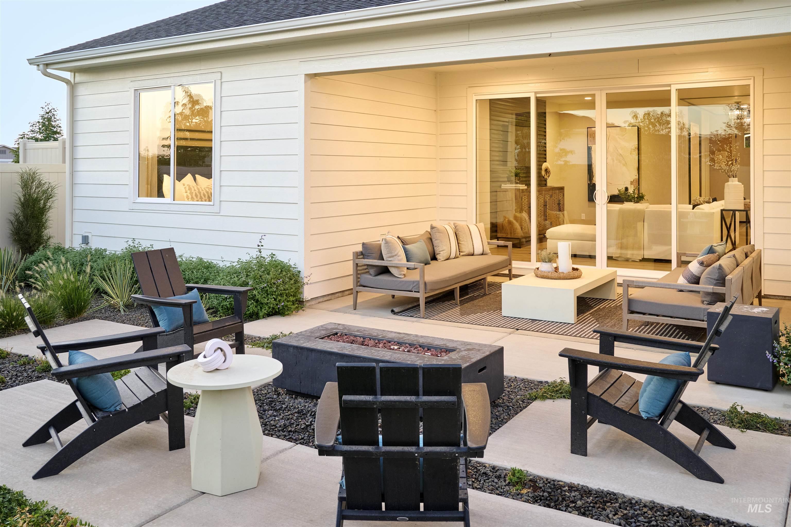 5662 W Daphne Dr, Meridian, Idaho 83646, 3 Bedrooms, 2 Bathrooms, Residential For Sale, Price $699,000,MLS 99001518