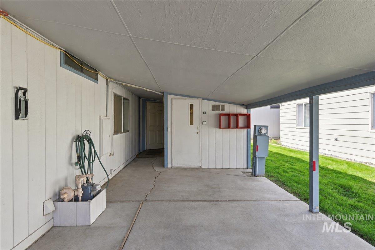 3399 N Dalton Ln, Boise, Idaho 83704, 3 Bedrooms, 2 Bathrooms, Residential For Sale, Price $100,000,MLS 99001521