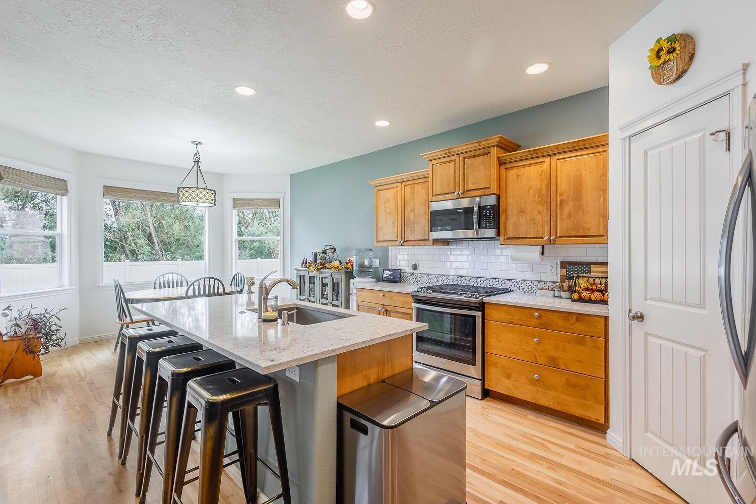 1030 N Powder River Dr, Middleton, Idaho 83644, 5 Bedrooms, 2.5 Bathrooms, Residential For Sale, Price $610,000,MLS 99001524
