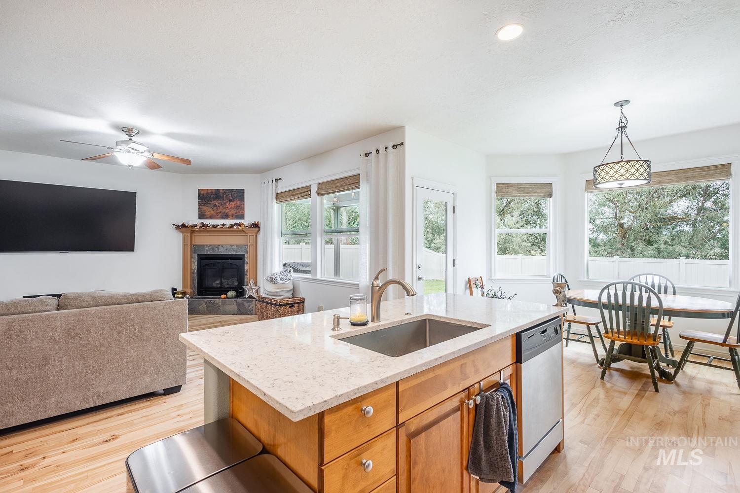 1030 N Powder River Dr, Middleton, Idaho 83644, 5 Bedrooms, 2.5 Bathrooms, Residential For Sale, Price $610,000,MLS 99001524