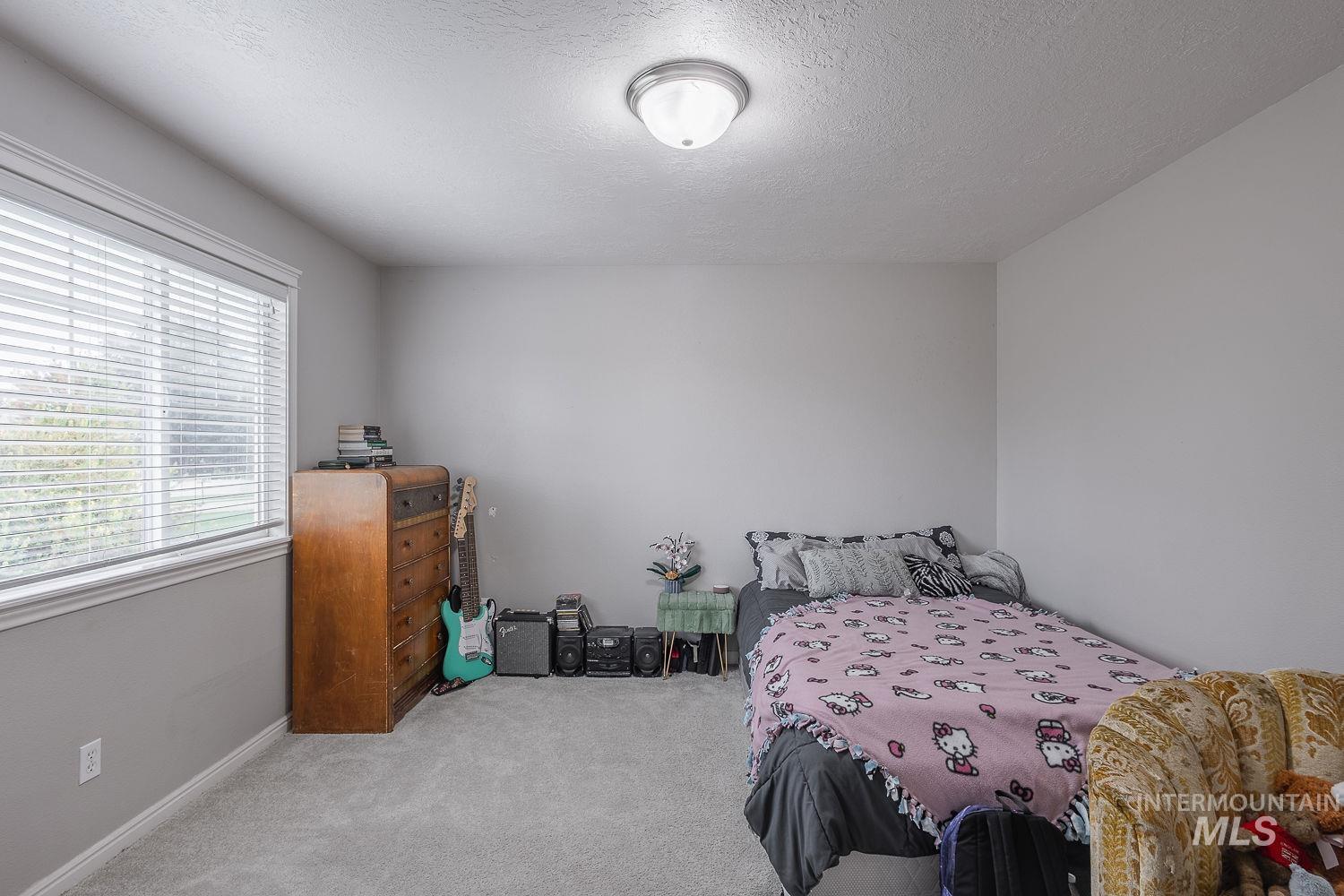 1030 N Powder River Dr, Middleton, Idaho 83644, 5 Bedrooms, 2.5 Bathrooms, Residential For Sale, Price $610,000,MLS 99001524