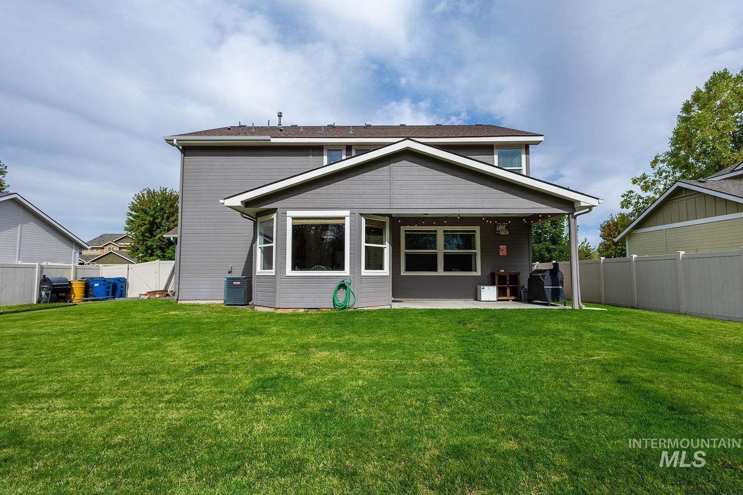 1030 N Powder River Dr, Middleton, Idaho 83644, 5 Bedrooms, 2.5 Bathrooms, Residential For Sale, Price $610,000,MLS 99001524