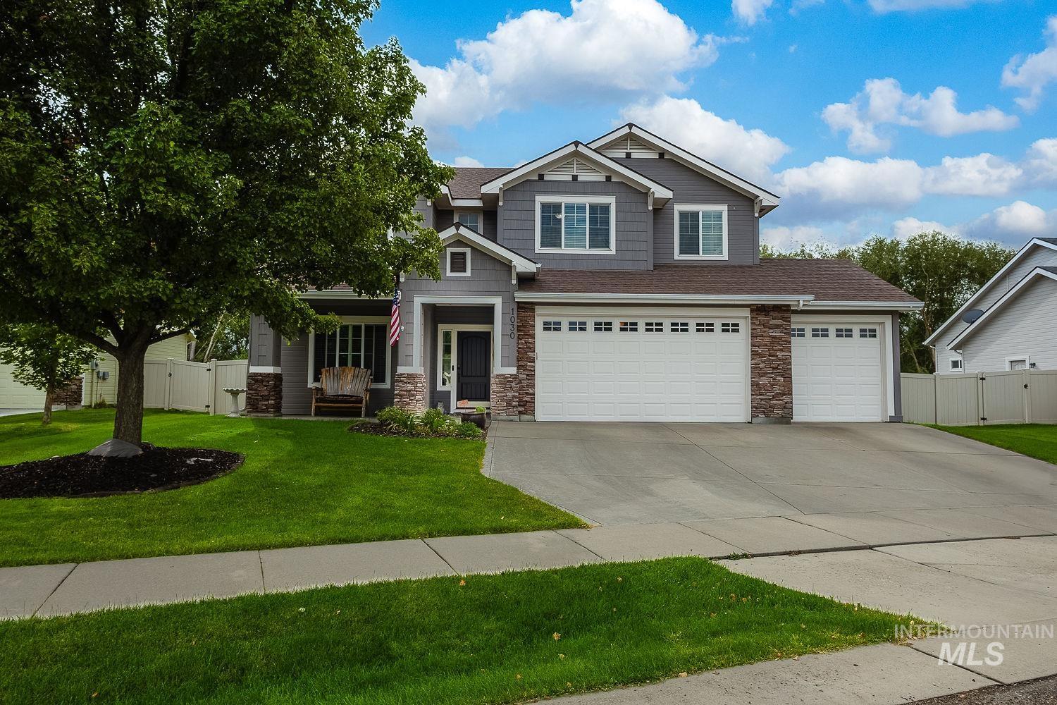 1030 N Powder River Dr, Middleton, Idaho 83644, 5 Bedrooms, 2.5 Bathrooms, Residential For Sale, Price $610,000,MLS 99001524