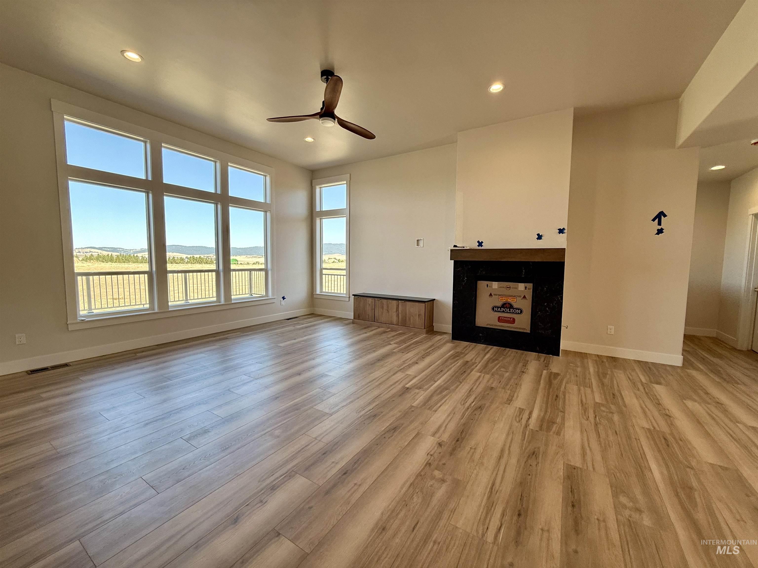 2534 E 3rd Street, Moscow, Idaho 83843, 5 Bedrooms, 2.5 Bathrooms, Residential For Sale, Price $879,000,MLS 99001526