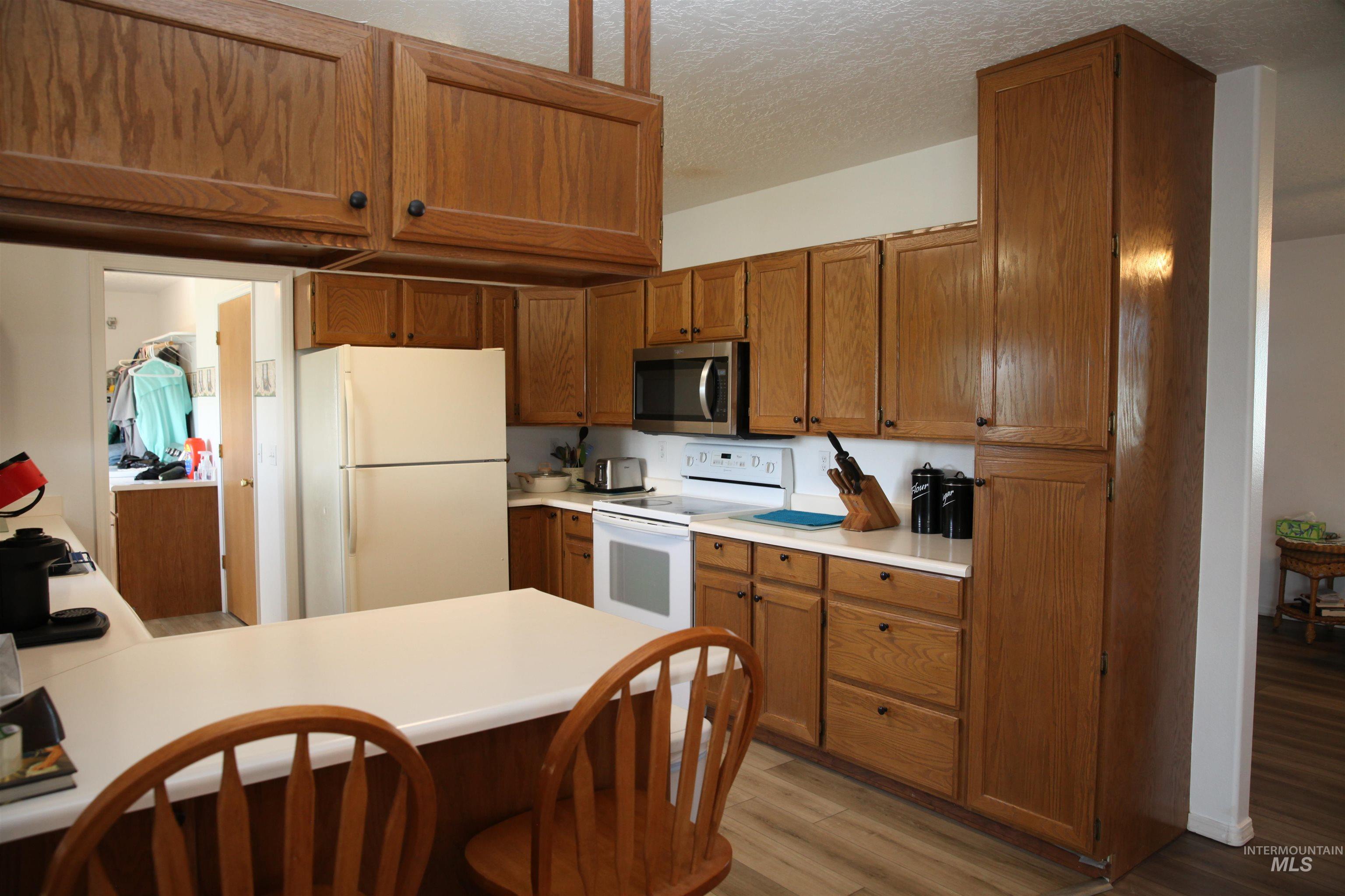 323 Marina Drive, Rupert, Idaho 83350, 3 Bedrooms, 3 Bathrooms, Residential For Sale, Price $321,900,MLS 99001528