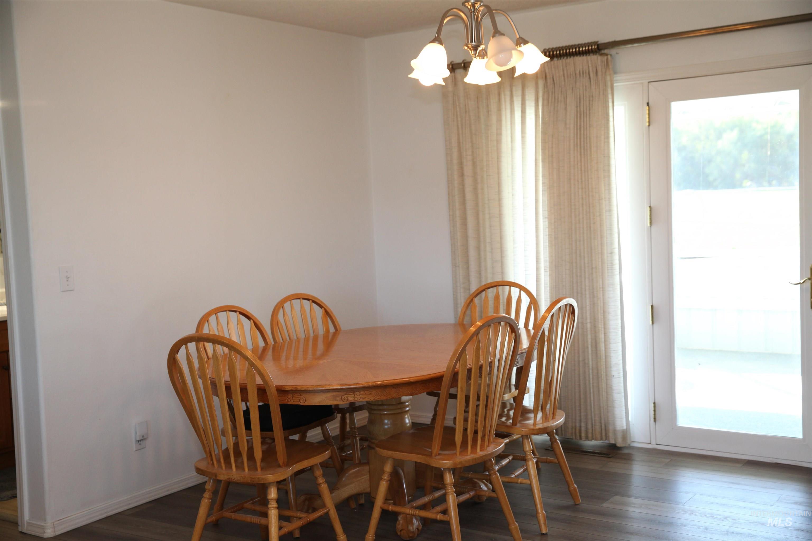 323 Marina Drive, Rupert, Idaho 83350, 3 Bedrooms, 3 Bathrooms, Residential For Sale, Price $321,900,MLS 99001528