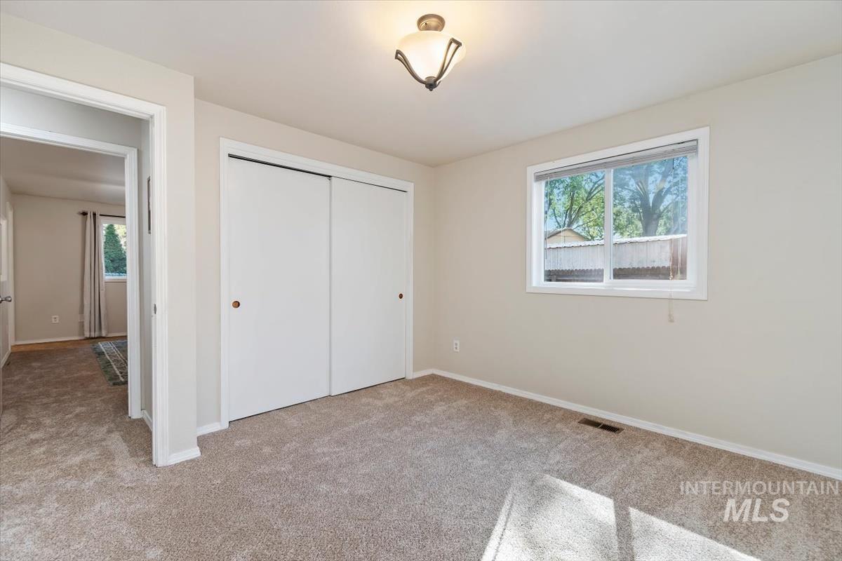 1526 E Symphony Court, Boise, Idaho 83706, 3 Bedrooms, 2 Bathrooms, Residential For Sale, Price $399,900,MLS 99001529