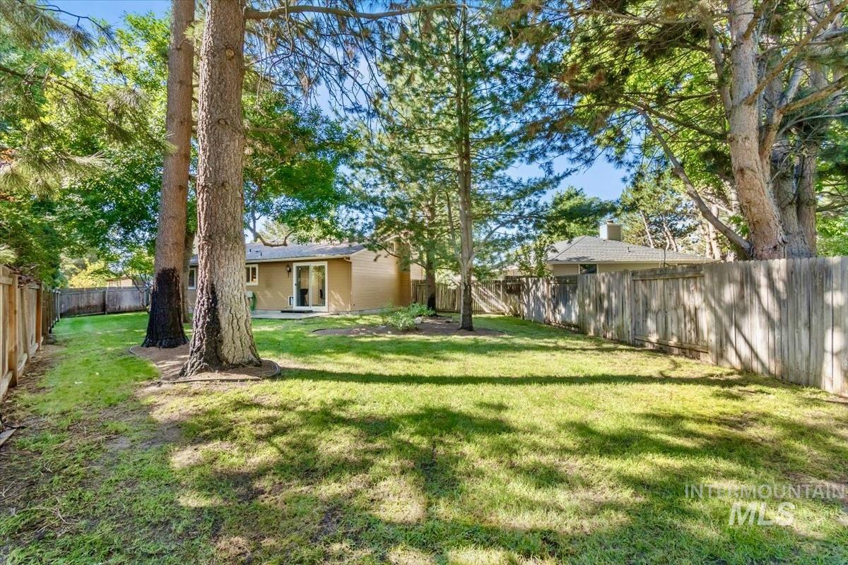 1526 E Symphony Court, Boise, Idaho 83706, 3 Bedrooms, 2 Bathrooms, Residential For Sale, Price $399,900,MLS 99001529