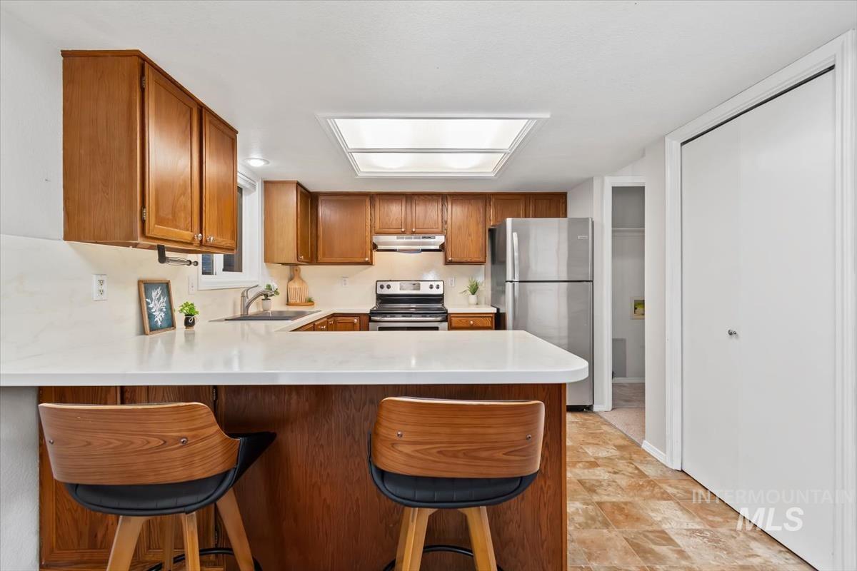 1526 E Symphony Court, Boise, Idaho 83706, 3 Bedrooms, 2 Bathrooms, Residential For Sale, Price $399,900,MLS 99001529