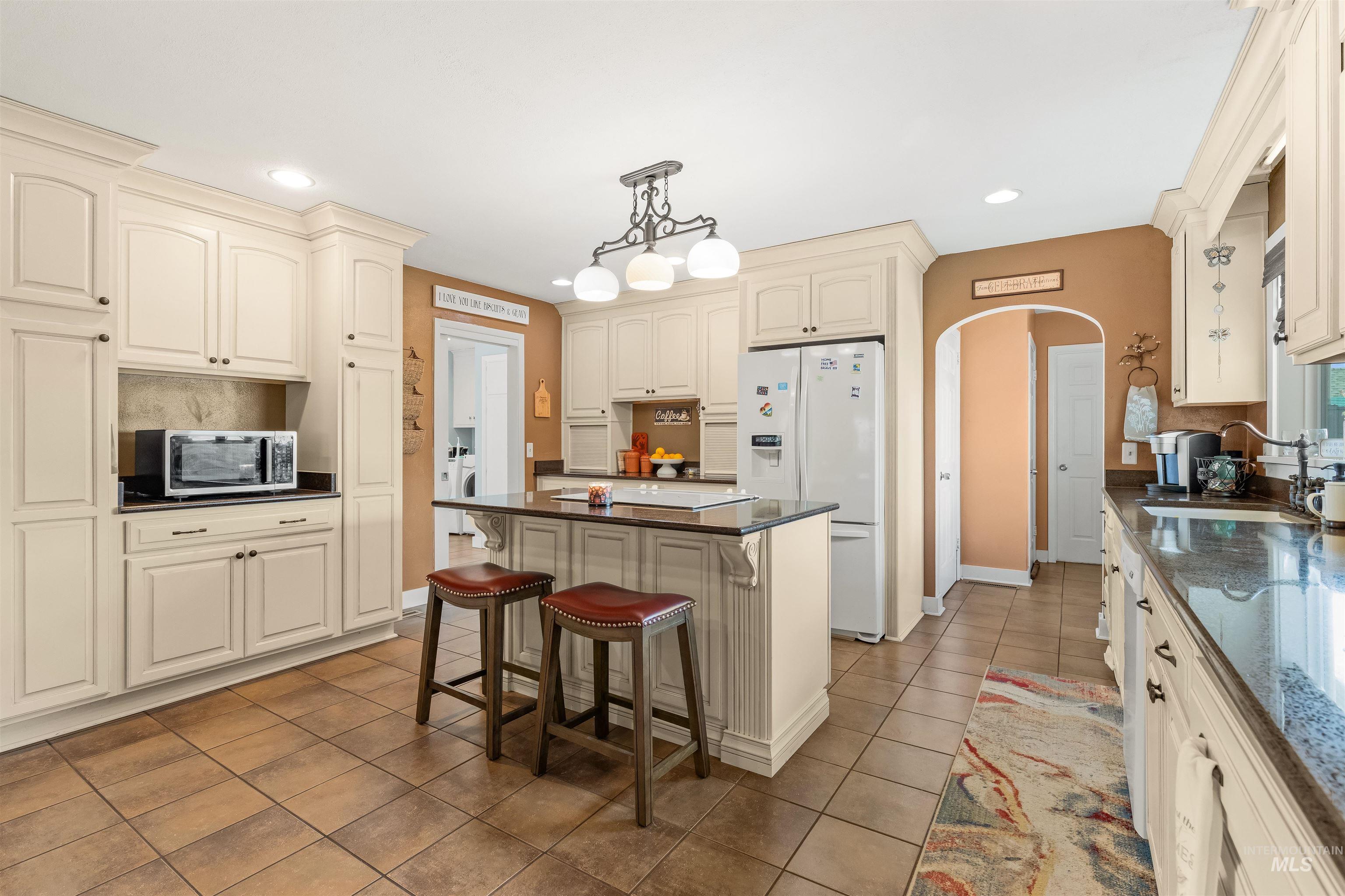 404 Halliday St, Craigmont, Idaho 83523, 3 Bedrooms, 2 Bathrooms, Residential For Sale, Price $410,000,MLS 99001530
