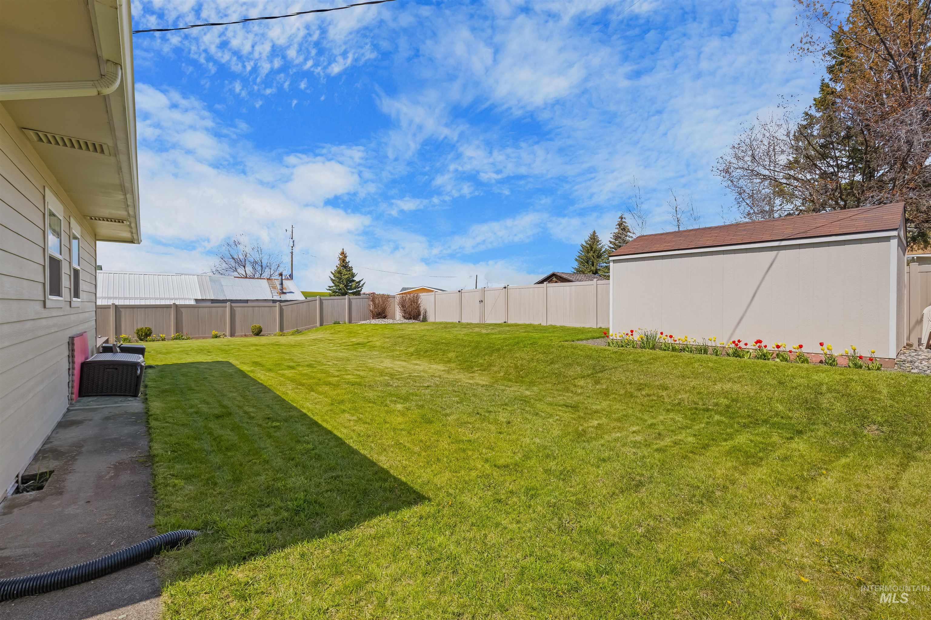 404 Halliday St, Craigmont, Idaho 83523, 3 Bedrooms, 2 Bathrooms, Residential For Sale, Price $410,000,MLS 99001530
