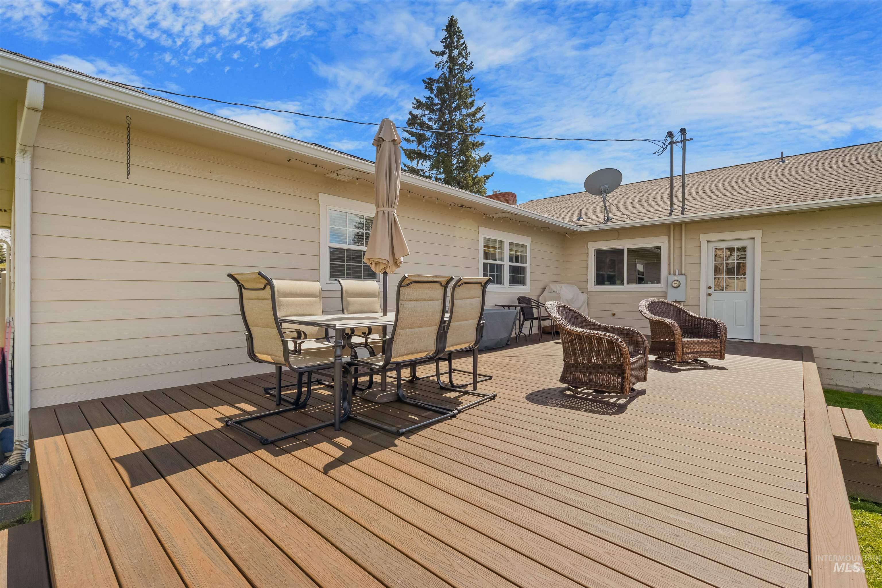 404 Halliday St, Craigmont, Idaho 83523, 3 Bedrooms, 2 Bathrooms, Residential For Sale, Price $410,000,MLS 99001530
