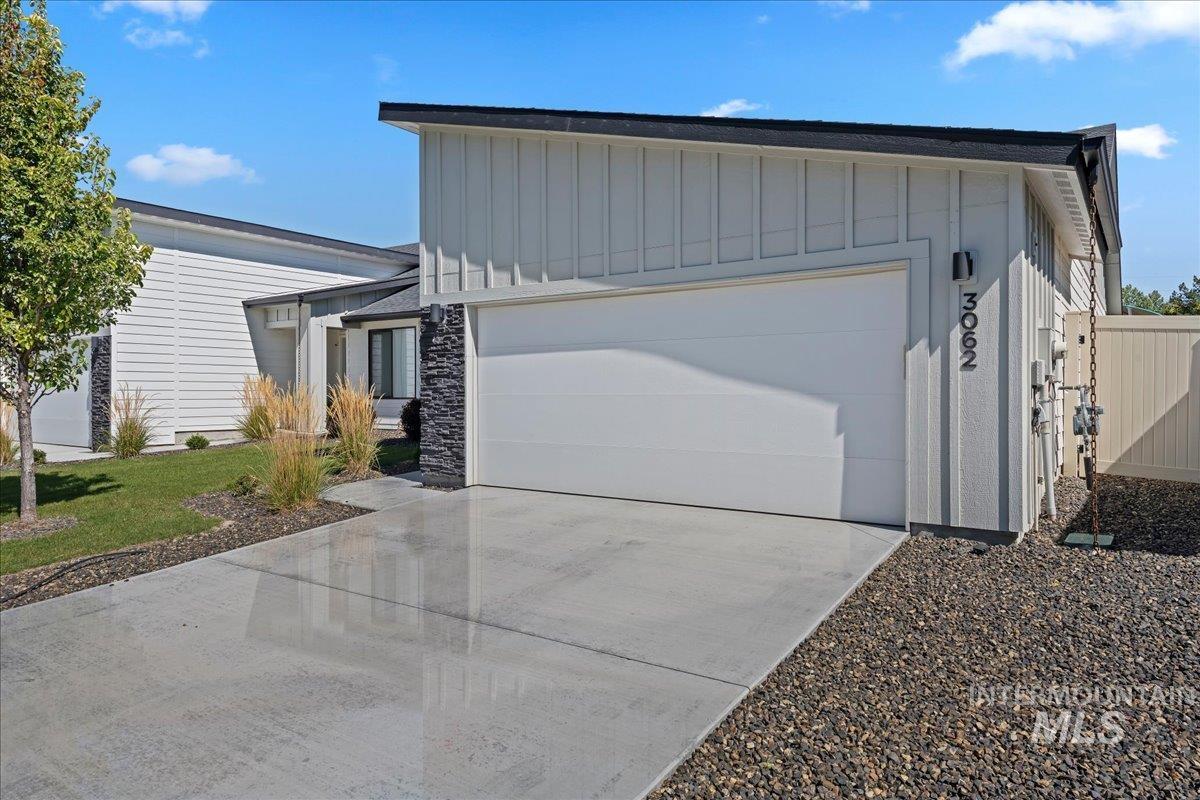 3062 S Green Forest Way, Boise, Idaho 83709, 3 Bedrooms, 2 Bathrooms, Residential For Sale, Price $399,990,MLS 99001533
