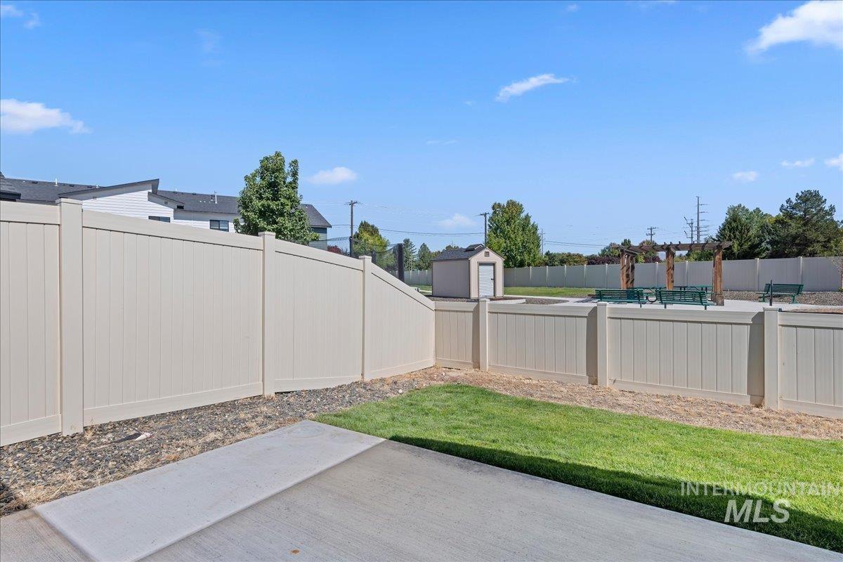 3062 S Green Forest Way, Boise, Idaho 83709, 3 Bedrooms, 2 Bathrooms, Residential For Sale, Price $399,990,MLS 99001533