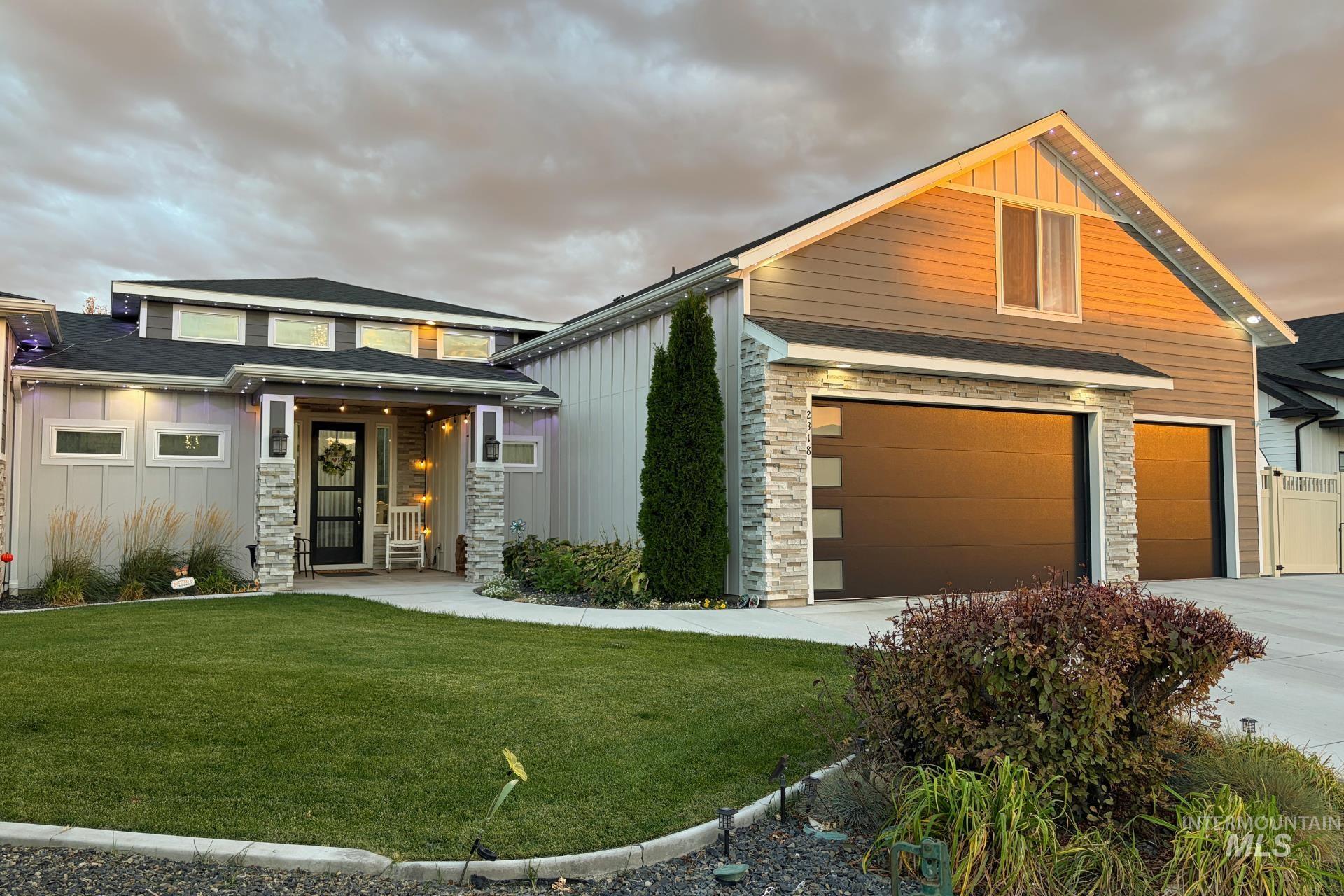 2318 Bisbee Pl., Twin Falls, Idaho 83301, 3 Bedrooms, 3.5 Bathrooms, Residential For Sale, Price $749,000,MLS 99001535
