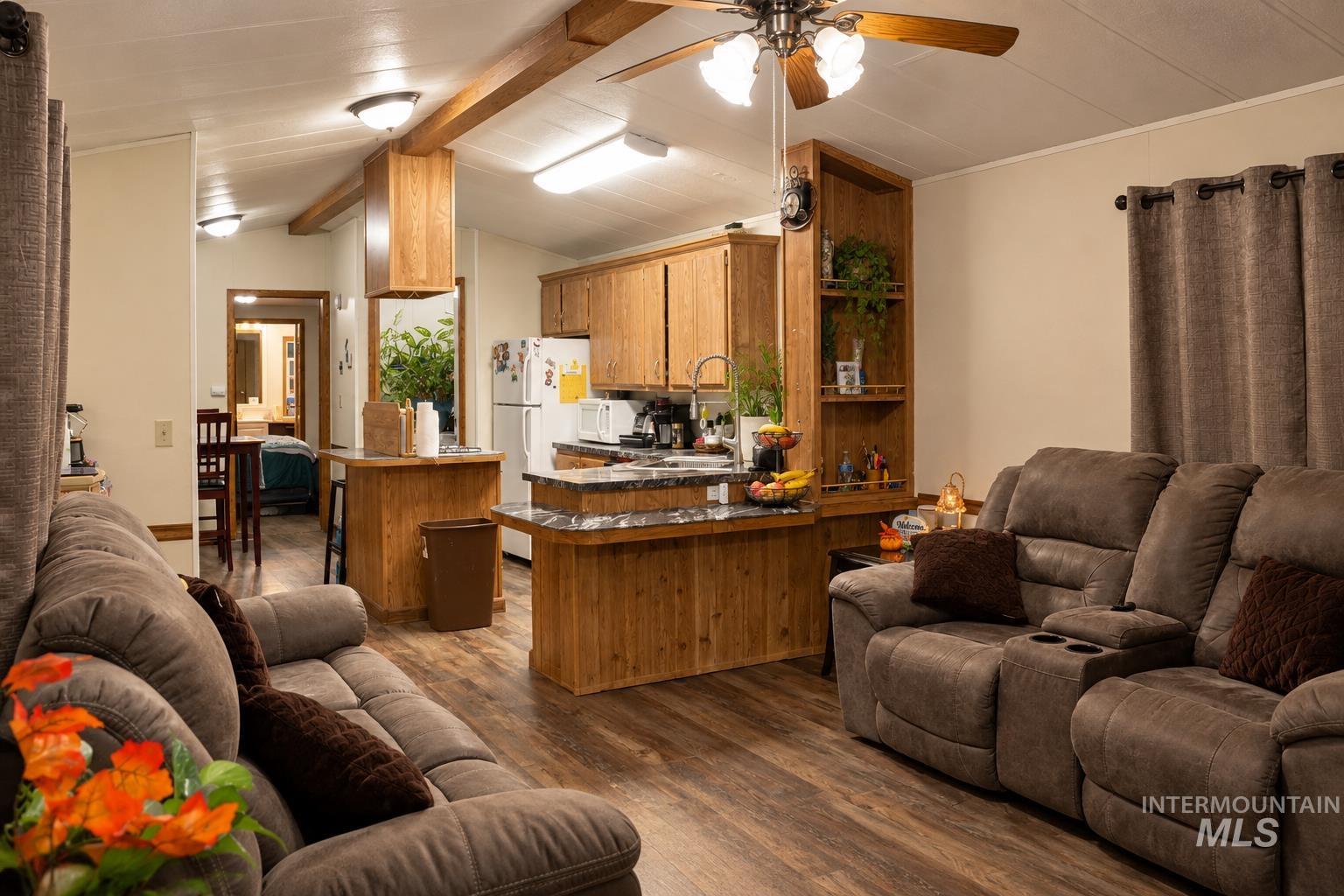 198 South Hills RD, Twin Falls, Idaho 83301, 2 Bedrooms, 2 Bathrooms, Residential For Sale, Price $95,000,MLS 99001537