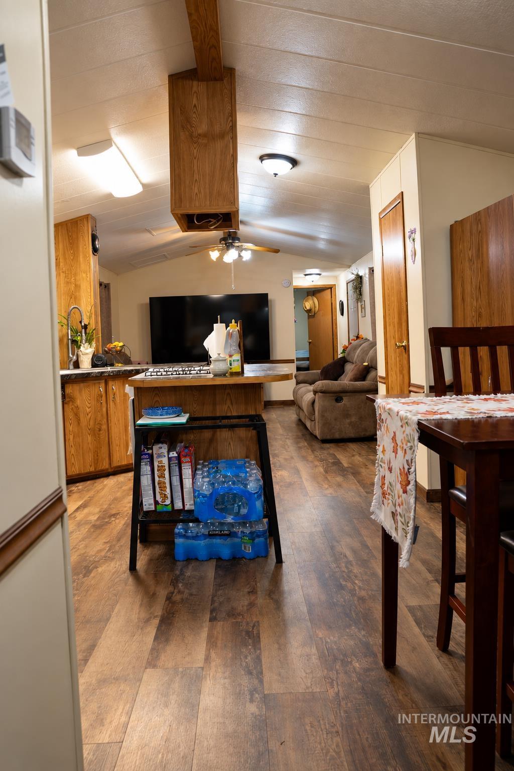198 South Hills RD, Twin Falls, Idaho 83301, 2 Bedrooms, 2 Bathrooms, Residential For Sale, Price $95,000,MLS 99001537