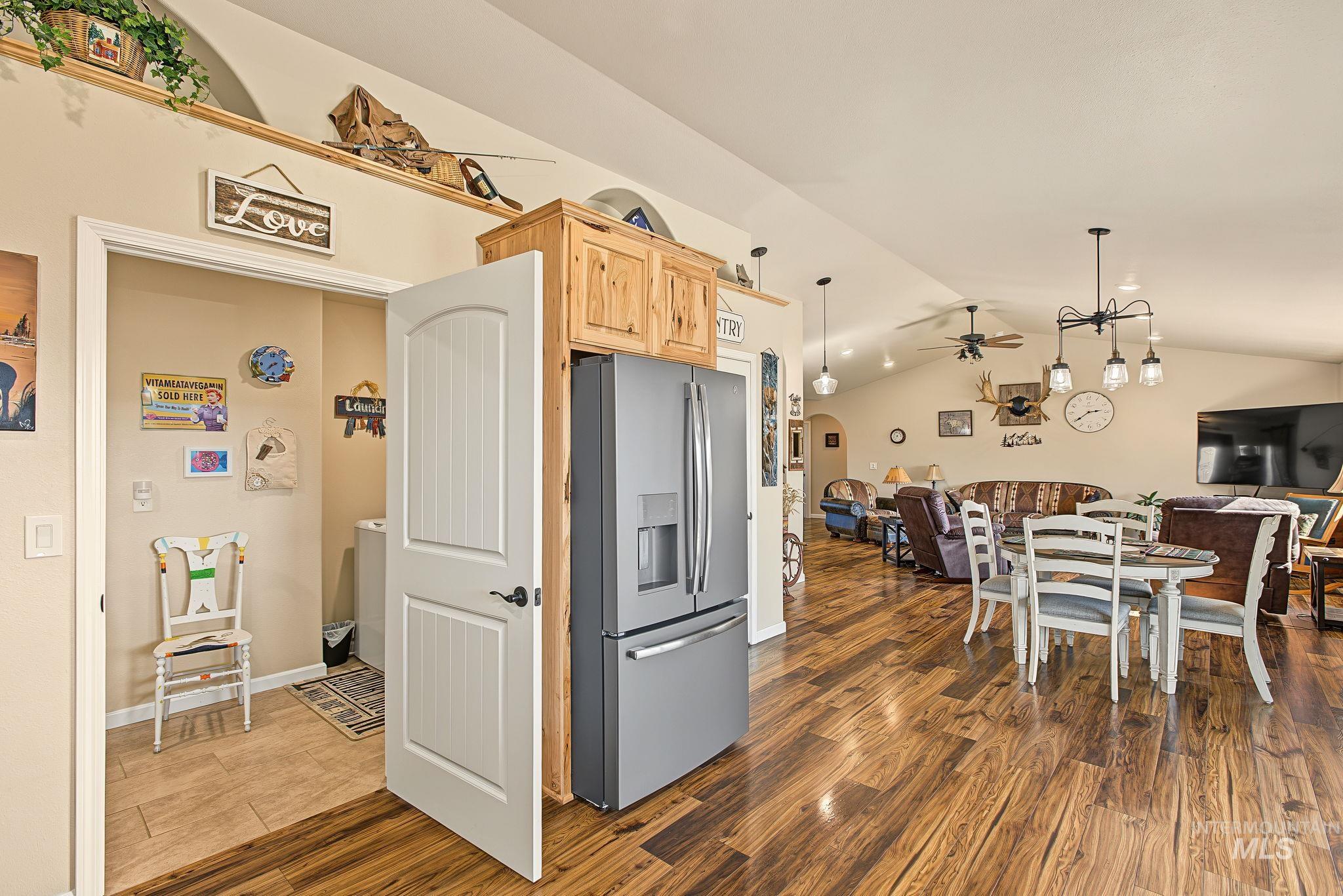 2541 3rd Ave, Clarkston, Washington 99403, 3 Bedrooms, 2 Bathrooms, Residential For Sale, Price $669,900,MLS 99001543
