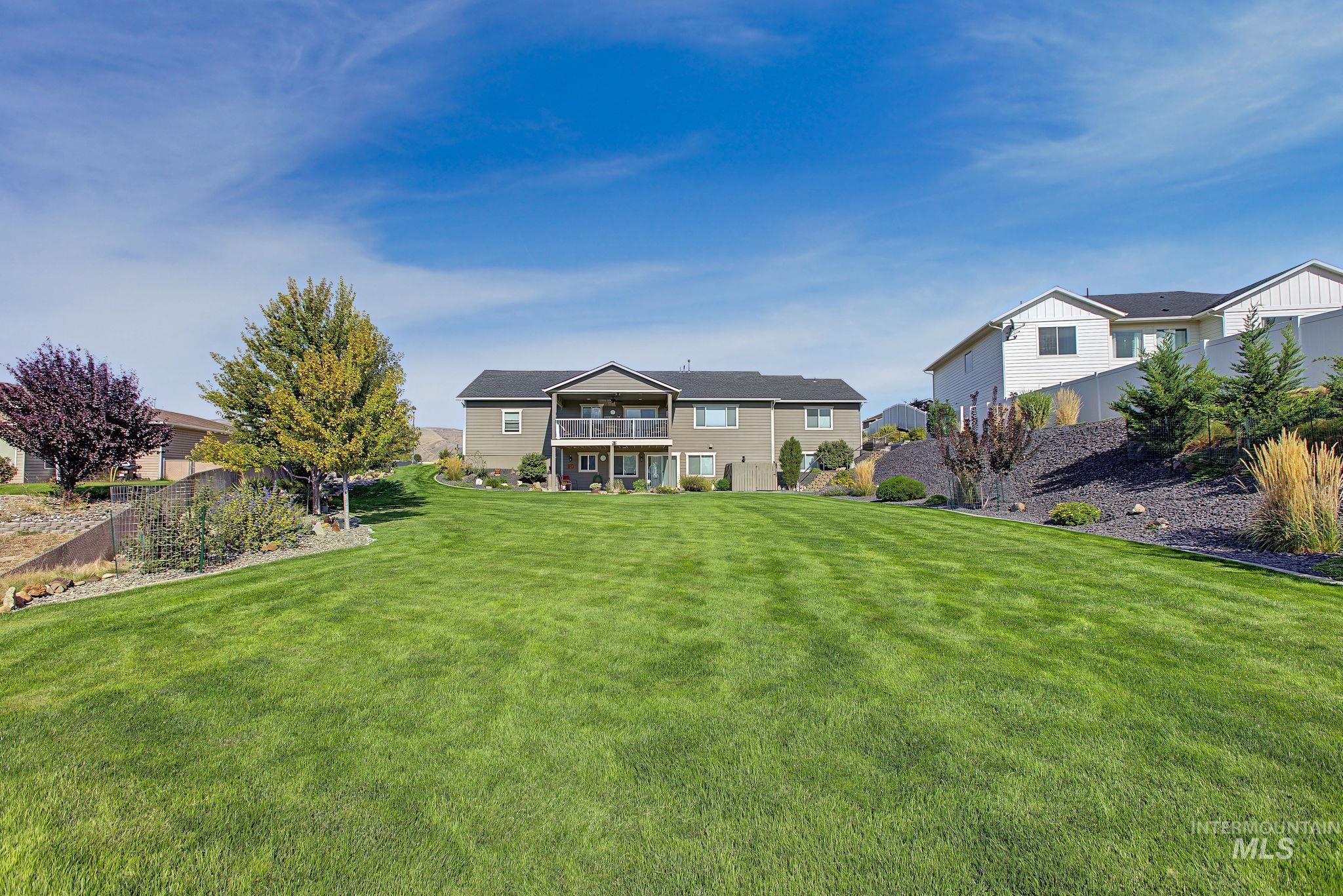 2541 3rd Ave, Clarkston, Washington 99403, 3 Bedrooms, 2 Bathrooms, Residential For Sale, Price $669,900,MLS 99001543