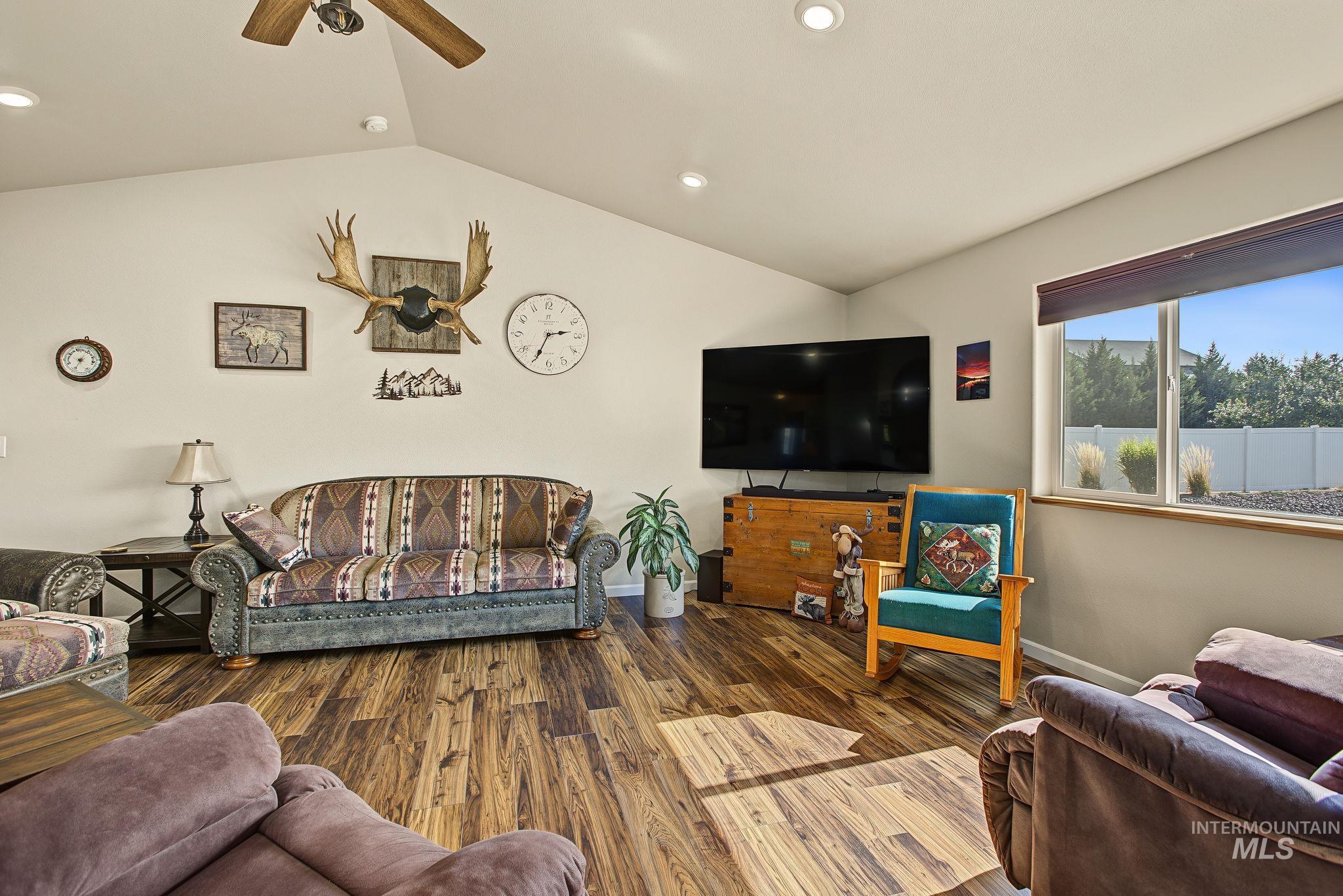 2541 3rd Ave, Clarkston, Washington 99403, 3 Bedrooms, 2 Bathrooms, Residential For Sale, Price $669,900,MLS 99001543