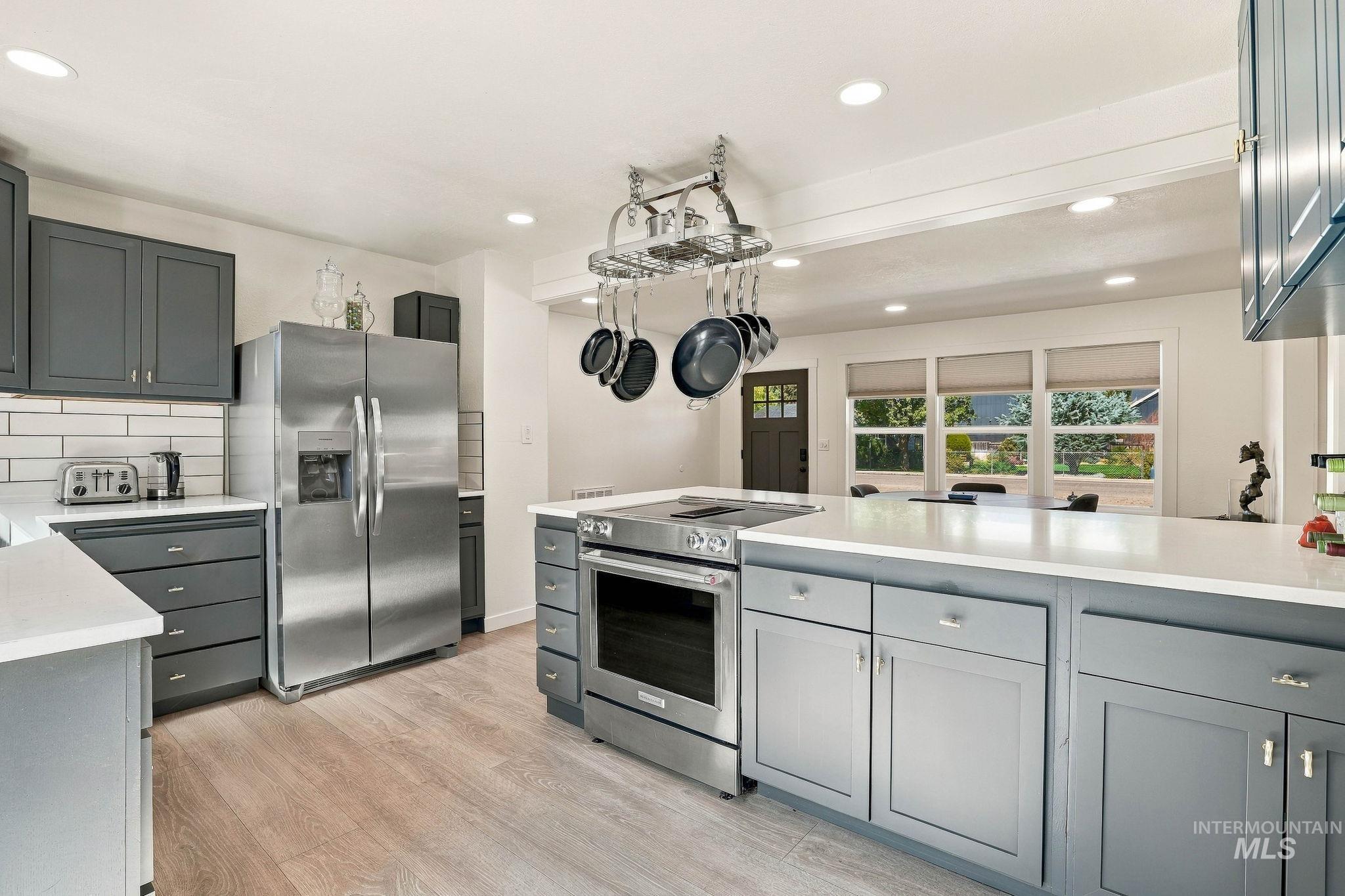 3015 W Sunset Ave, Boise, Idaho 83703, 4 Bedrooms, 2 Bathrooms, Residential For Sale, Price $589,999,MLS 99001545