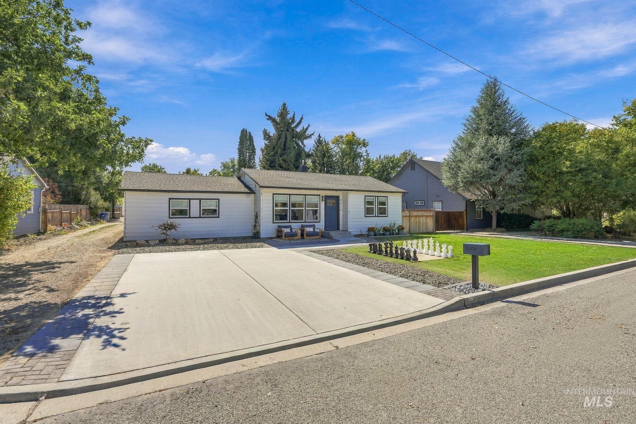 3015 W Sunset Ave, Boise, Idaho 83703, 4 Bedrooms, 2 Bathrooms, Residential For Sale, Price $589,999,MLS 99001545