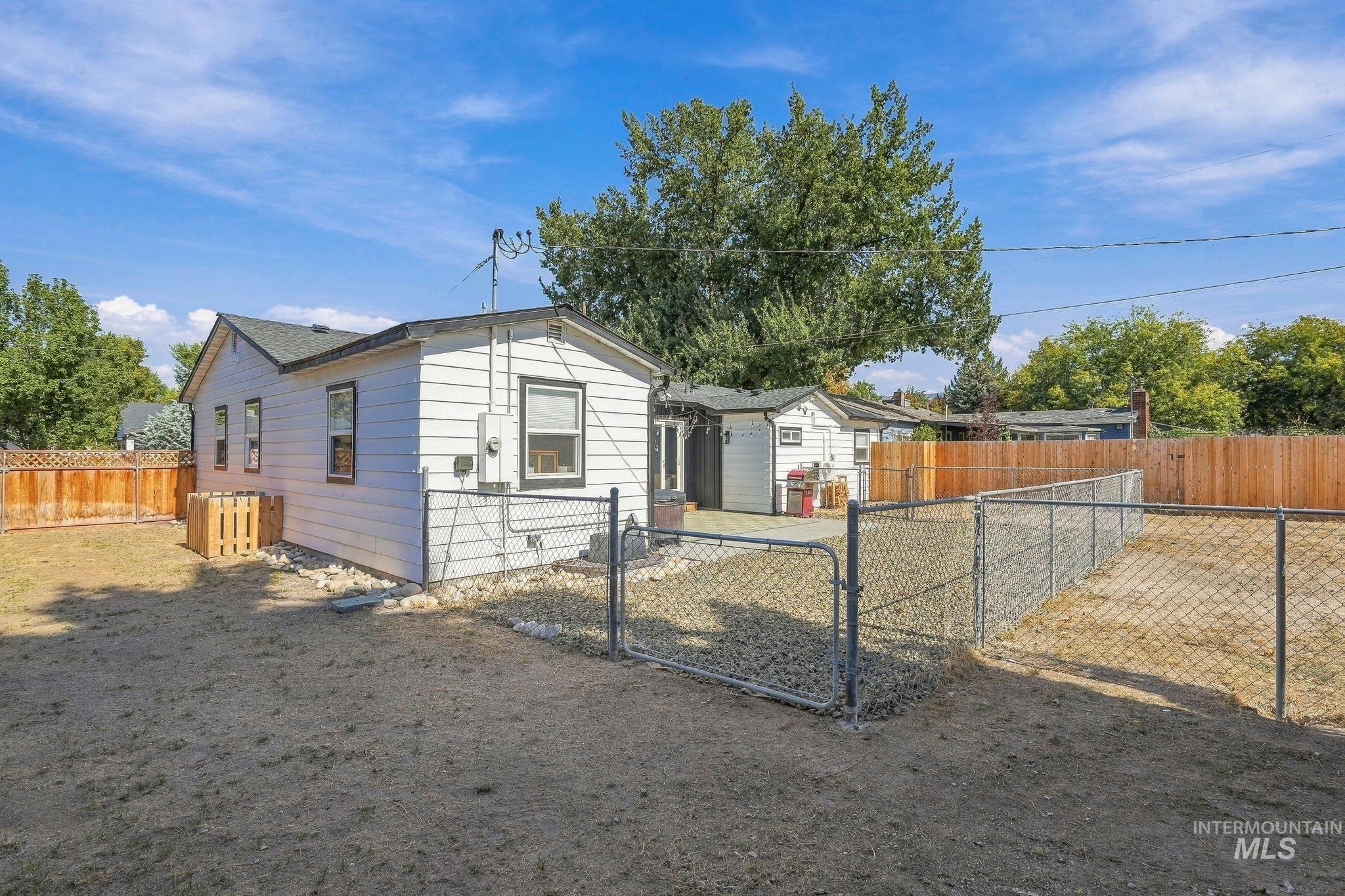 3015 W Sunset Ave, Boise, Idaho 83703, 4 Bedrooms, 2 Bathrooms, Residential For Sale, Price $589,999,MLS 99001545