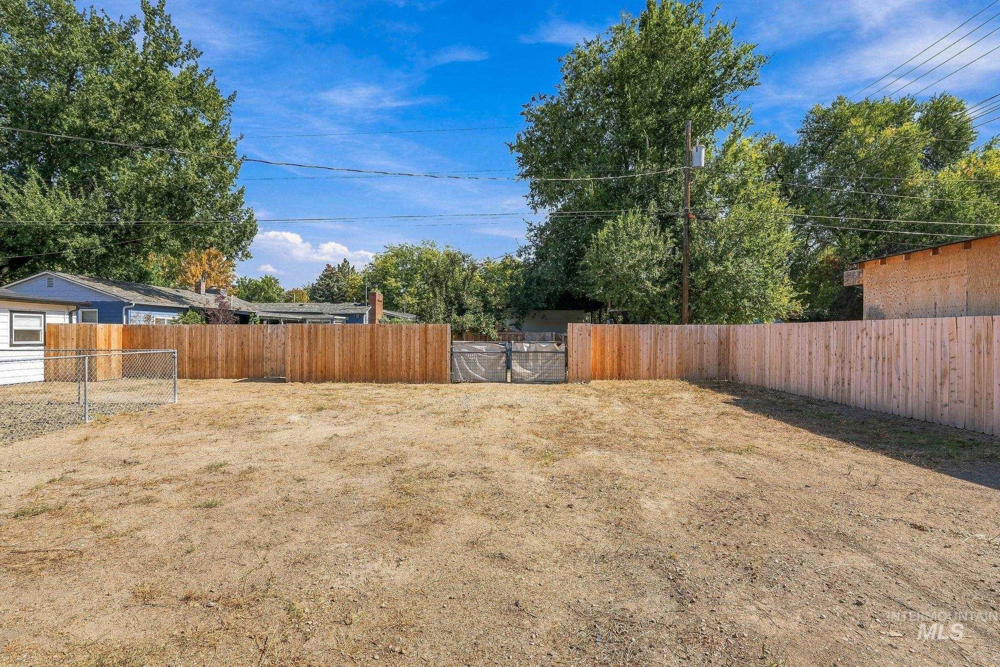 3015 W Sunset Ave, Boise, Idaho 83703, 4 Bedrooms, 2 Bathrooms, Residential For Sale, Price $589,999,MLS 99001545
