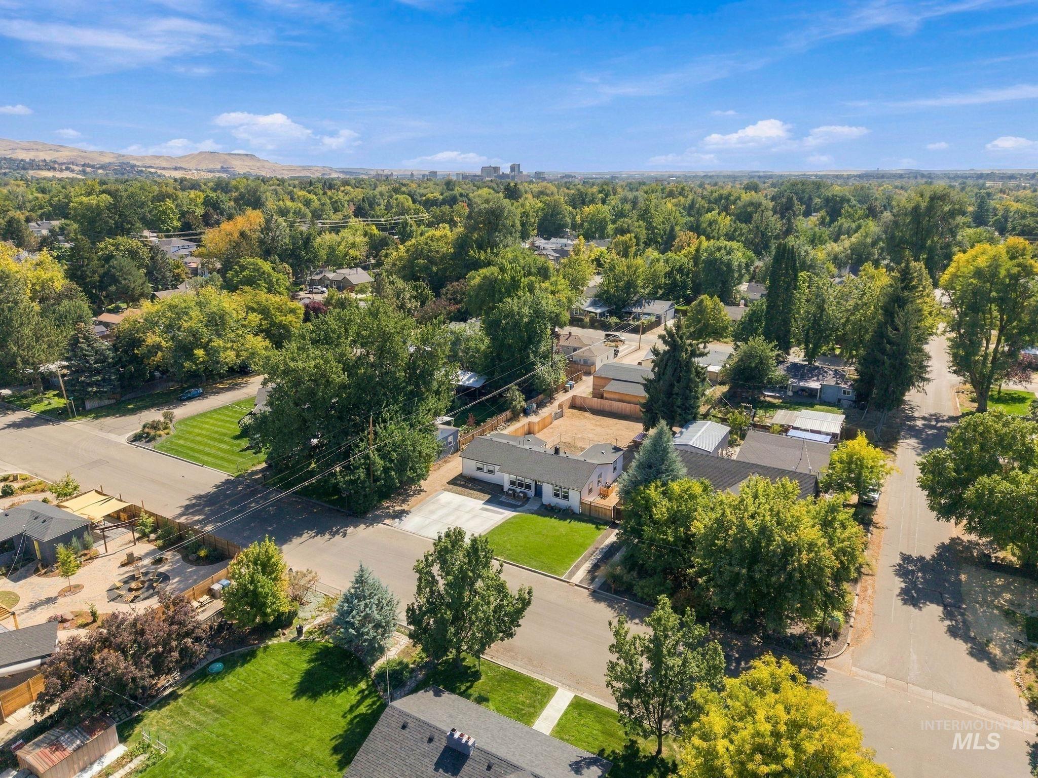 3015 W Sunset Ave, Boise, Idaho 83703, 4 Bedrooms, 2 Bathrooms, Residential For Sale, Price $589,999,MLS 99001545