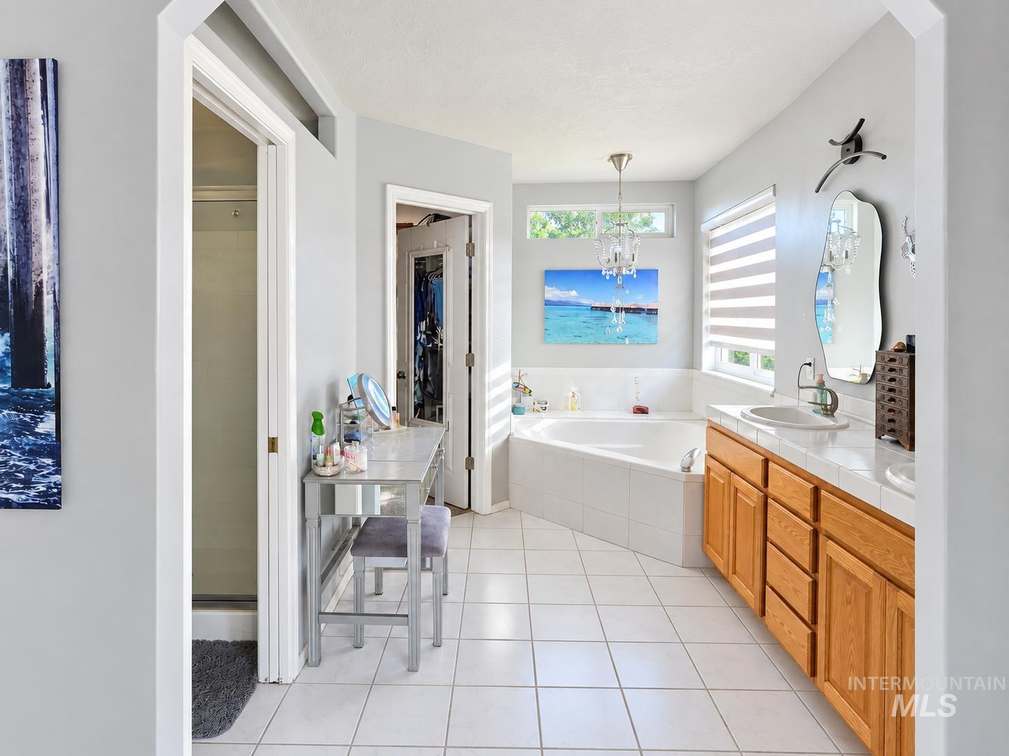 2734 S Pine Flats Ave, Meridian, Idaho 83642, 4 Bedrooms, 3 Bathrooms, Residential For Sale, Price $750,000, 99001546