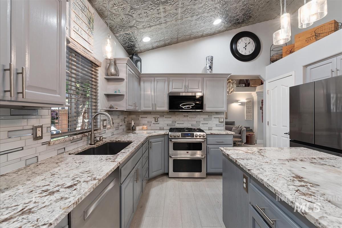 2734 S Pine Flats Ave, Meridian, Idaho 83642, 4 Bedrooms, 3 Bathrooms, Residential For Sale, Price $744,999,MLS 99001546
