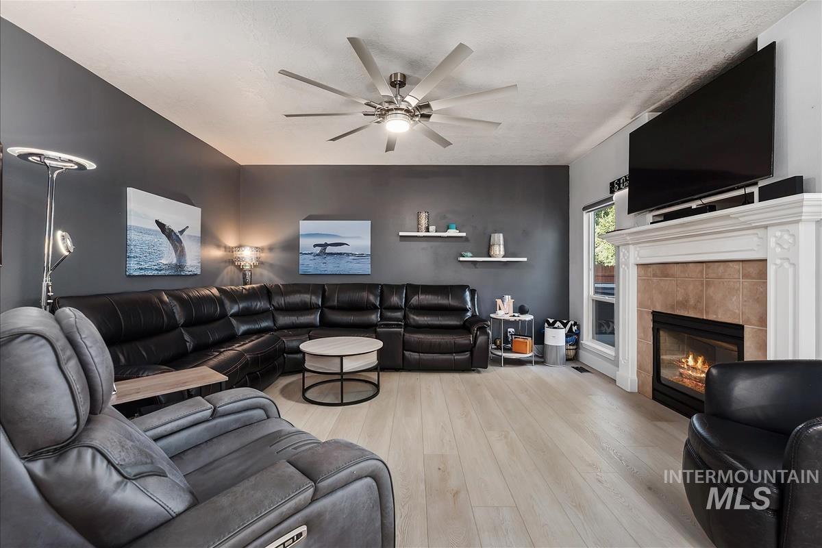 2734 S Pine Flats Ave, Meridian, Idaho 83642, 4 Bedrooms, 3 Bathrooms, Residential For Sale, Price $744,999,MLS 99001546