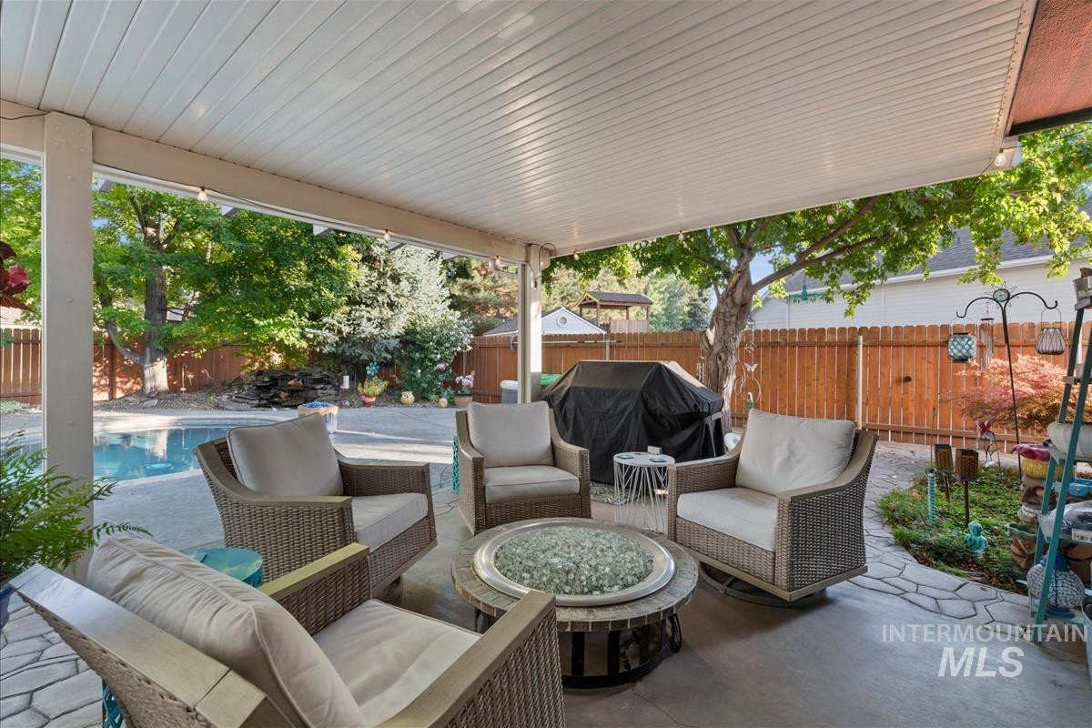 2734 S Pine Flats Ave, Meridian, Idaho 83642, 4 Bedrooms, 3 Bathrooms, Residential For Sale, Price $744,999,MLS 99001546