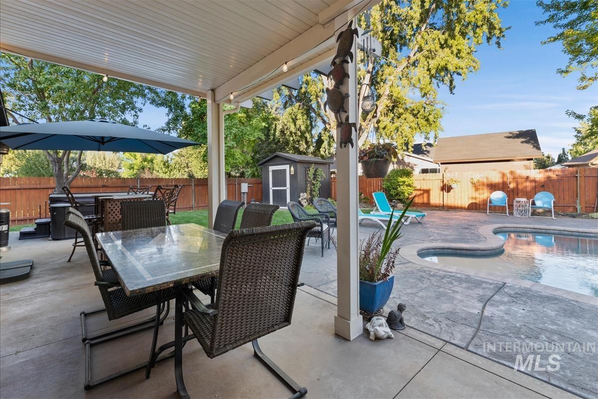 2734 S Pine Flats Ave, Meridian, Idaho 83642, 4 Bedrooms, 3 Bathrooms, Residential For Sale, Price $744,999,MLS 99001546