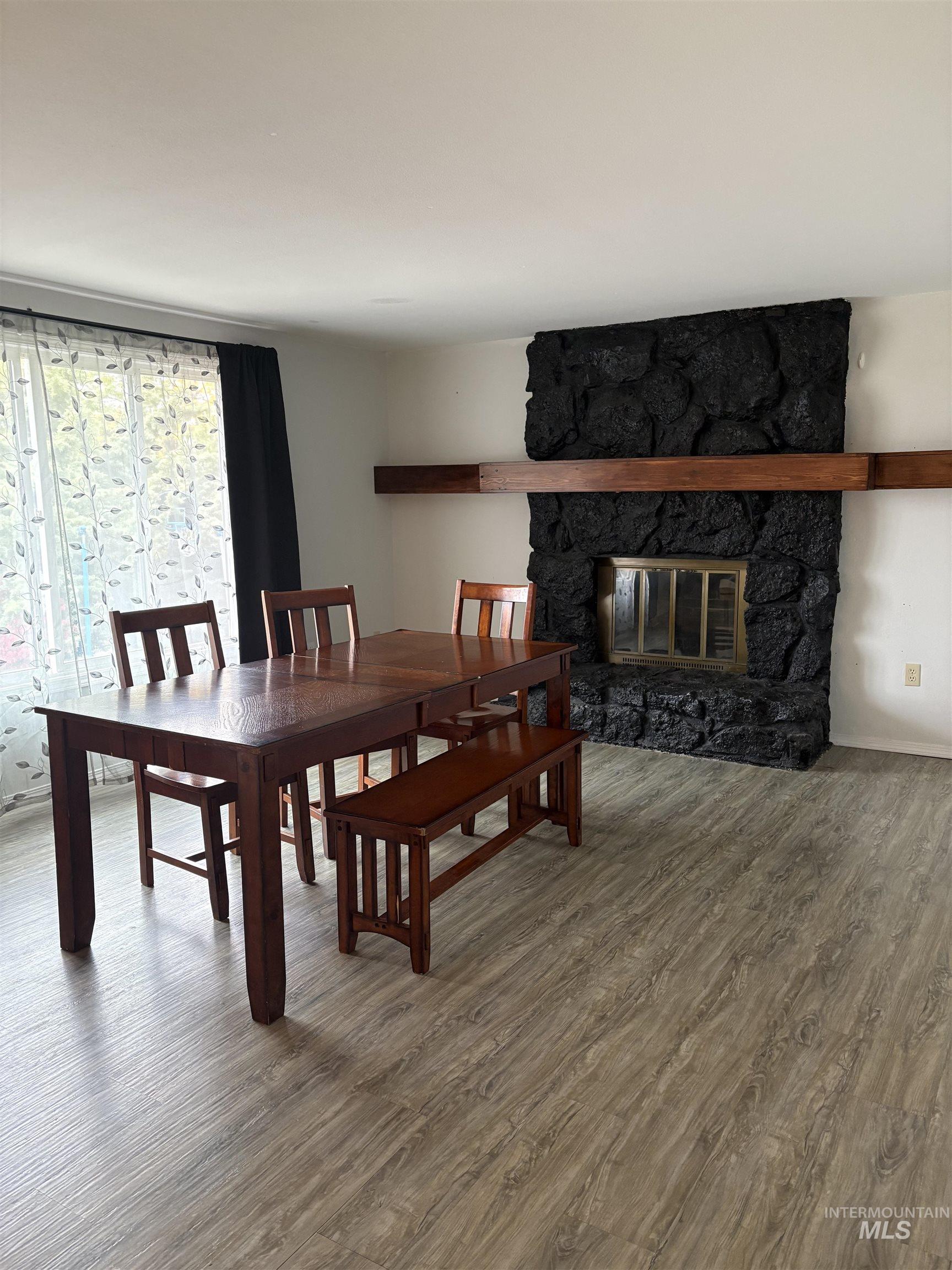 622 Indian Hills Dr, Moscow, Idaho 83843, 4 Bedrooms, 3 Bathrooms, Residential For Sale, Price $574,000,MLS 99001548