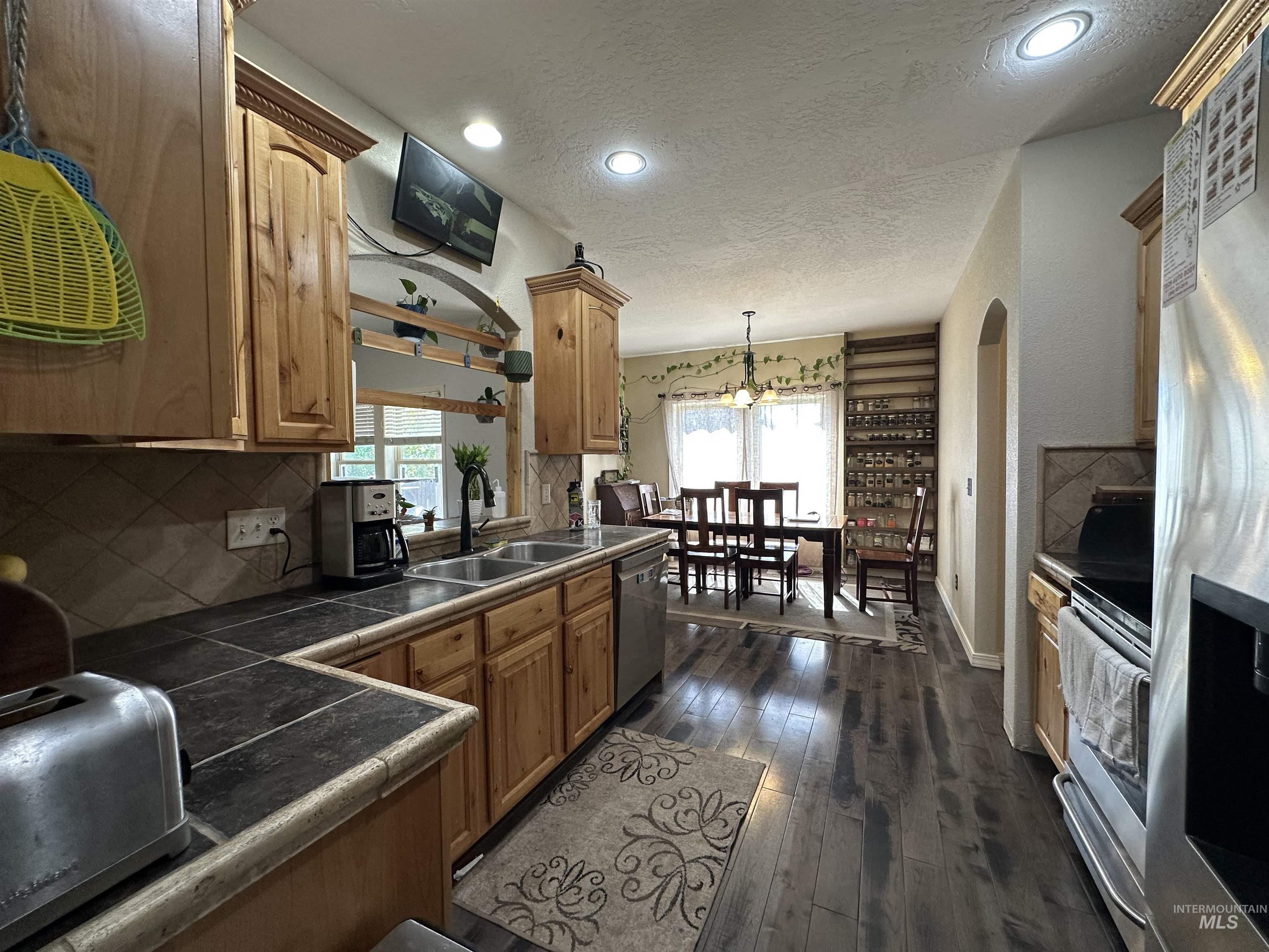 1581 NE Bedrock St, Mountain Home, Idaho 83647, 4 Bedrooms, 2 Bathrooms, Residential For Sale, Price $420,000,MLS 99001549