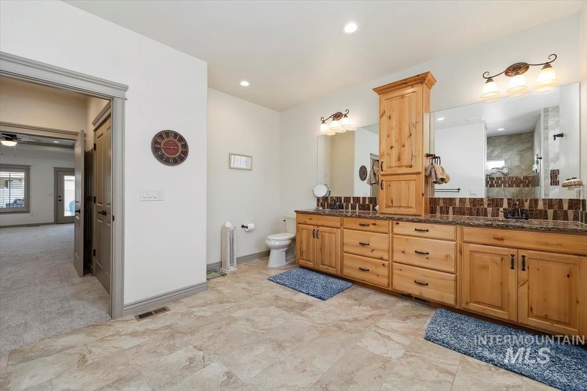 2433 Blick, Twin Falls, Idaho 83301, 3 Bedrooms, 3 Bathrooms, Residential For Sale, Price $625,000,MLS 99001550