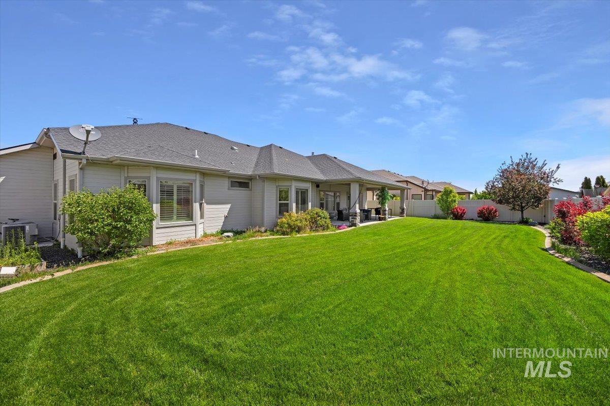 2433 Blick, Twin Falls, Idaho 83301, 3 Bedrooms, 3 Bathrooms, Residential For Sale, Price $625,000,MLS 99001550