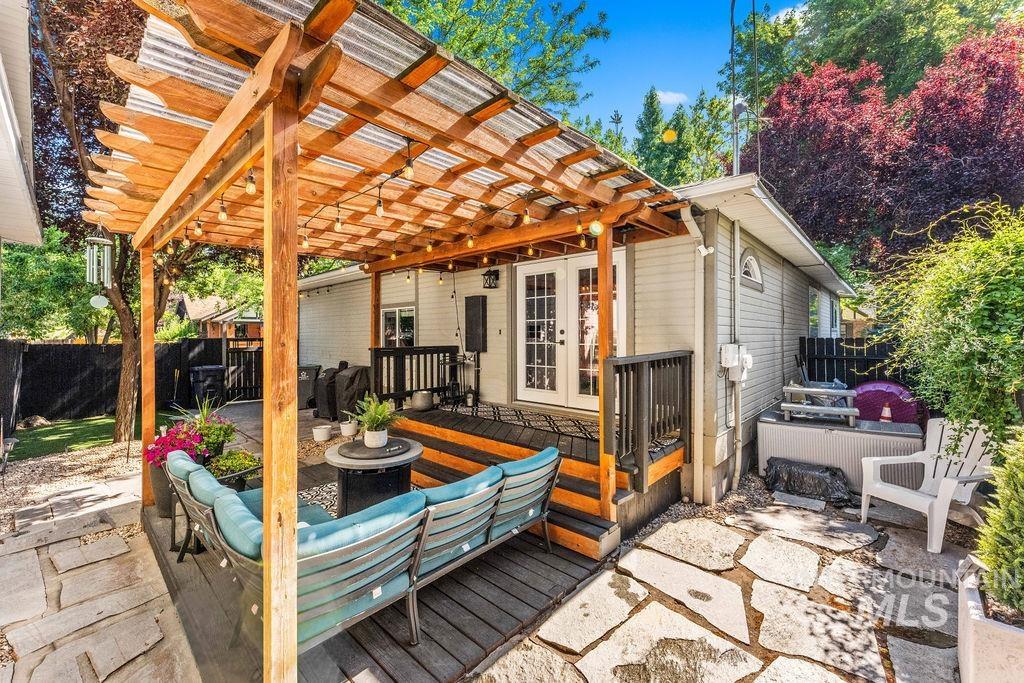 2601 W Lemp St, Boise, Idaho 83702, 4 Bedrooms, 2 Bathrooms, Residential For Sale, Price $765,000,MLS 99001554