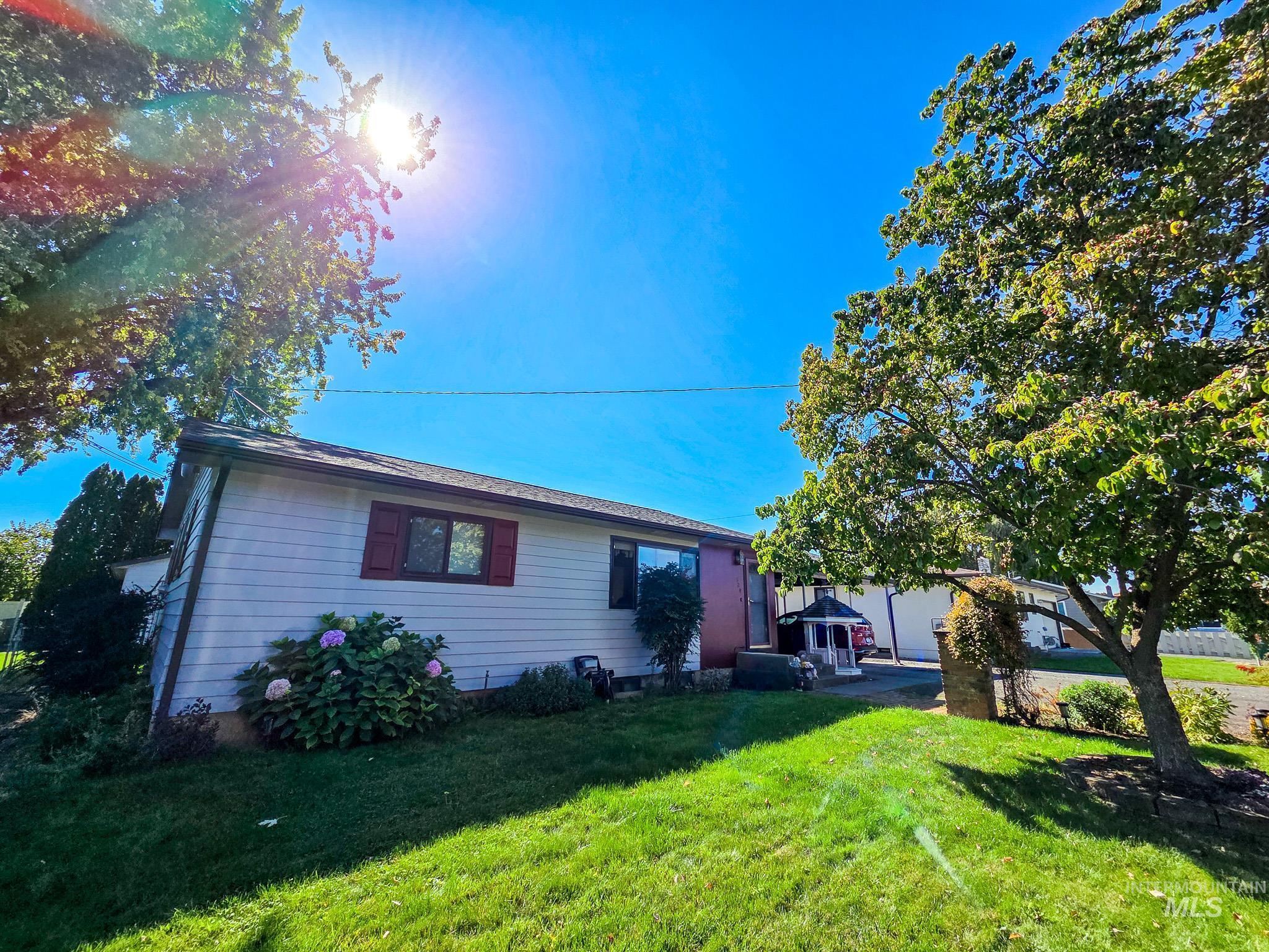 624 Airway Ave, Lewiston, Idaho 83501, 4 Bedrooms, 2 Bathrooms, Residential For Sale, Price $459,900,MLS 99001557