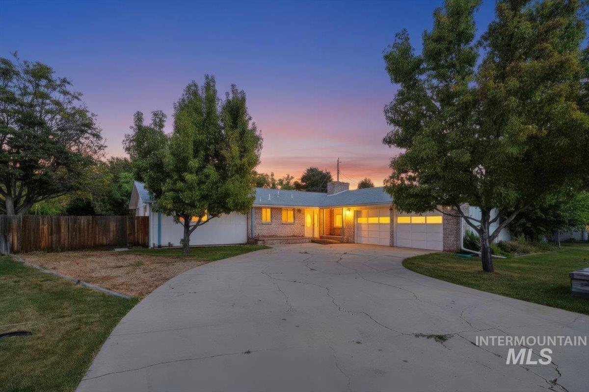 107 Felton St, Caldwell, Idaho 83605, 4 Bedrooms, 2.5 Bathrooms, Residential For Sale, Price $400,000,MLS 99001559
