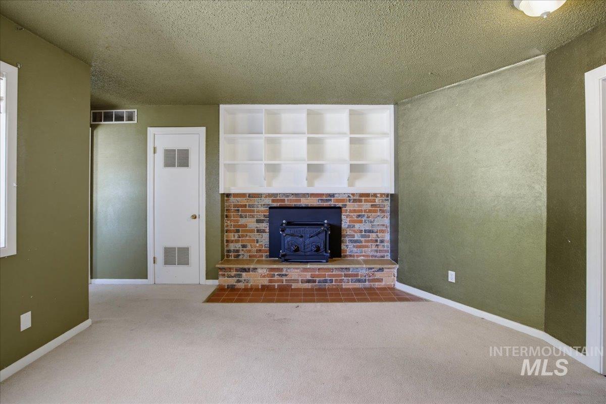 107 Felton St, Caldwell, Idaho 83605, 4 Bedrooms, 2.5 Bathrooms, Residential For Sale, Price $400,000,MLS 99001559