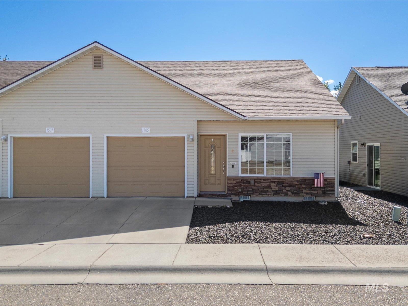 1505 Old Maple Court, Emmett, Idaho 83617, 2 Bedrooms, 1 Bathroom, Residential For Sale, Price $274,500,MLS 99001560
