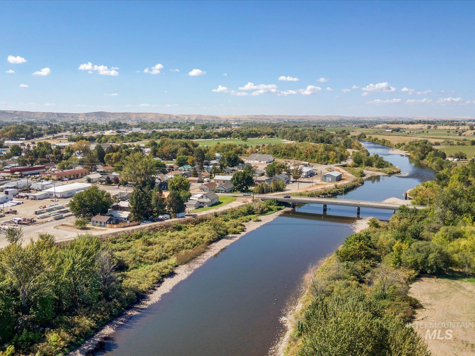 1505 Old Maple Court, Emmett, Idaho 83617, 2 Bedrooms, 1 Bathroom, Residential For Sale, Price $274,500,MLS 99001560